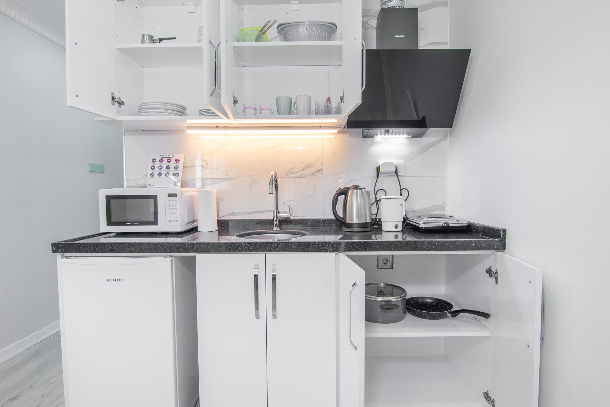 Cozy Home Studio Retreat، شقة مفروشة في Beylikdüzü, Istanbul — image 9