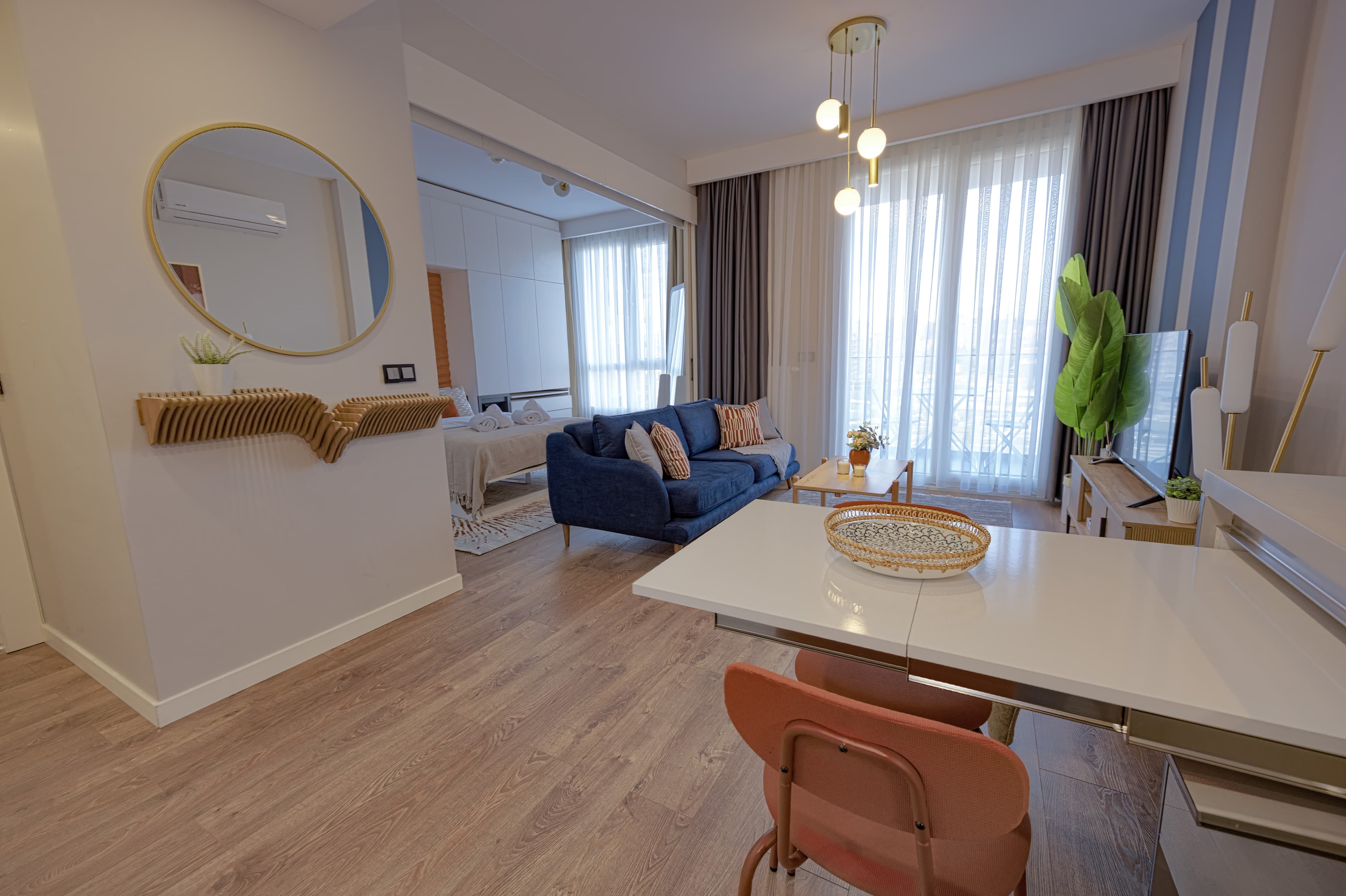 Modern Cozy Apartment with Balcony, appartement meublé à Bağcılar, Istanbul — image 12