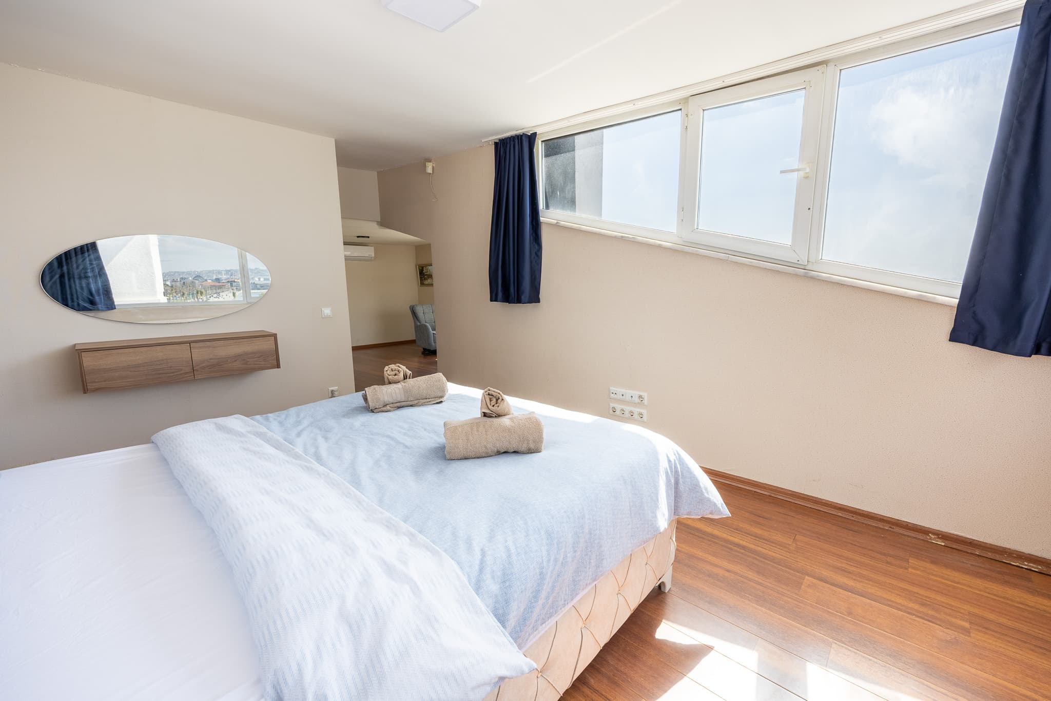 Seaside 3-Bedroom Duplex with Jacuzzi, möbliertes Apartment in Büyükçekmece, Istanbul — image 19