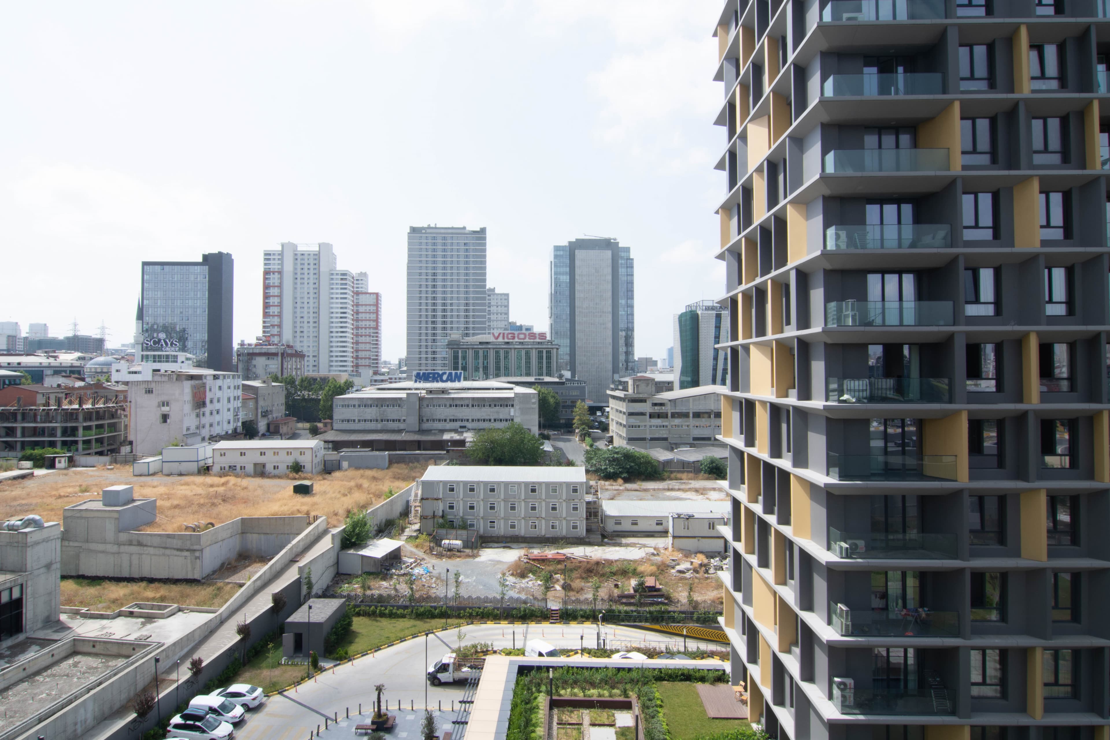 Modern City Getaway - Immerse Yourself in Luxury, furnished apartment in Bağcılar, Istanbul — image 25