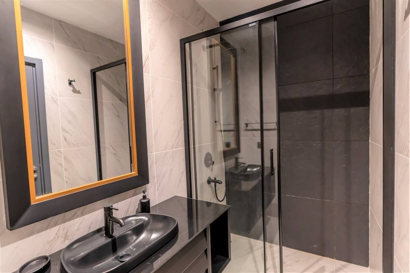 Family-Friendly Home near Taksim Square, appartement meublé à Beyoğlu, Istanbul — image 9
