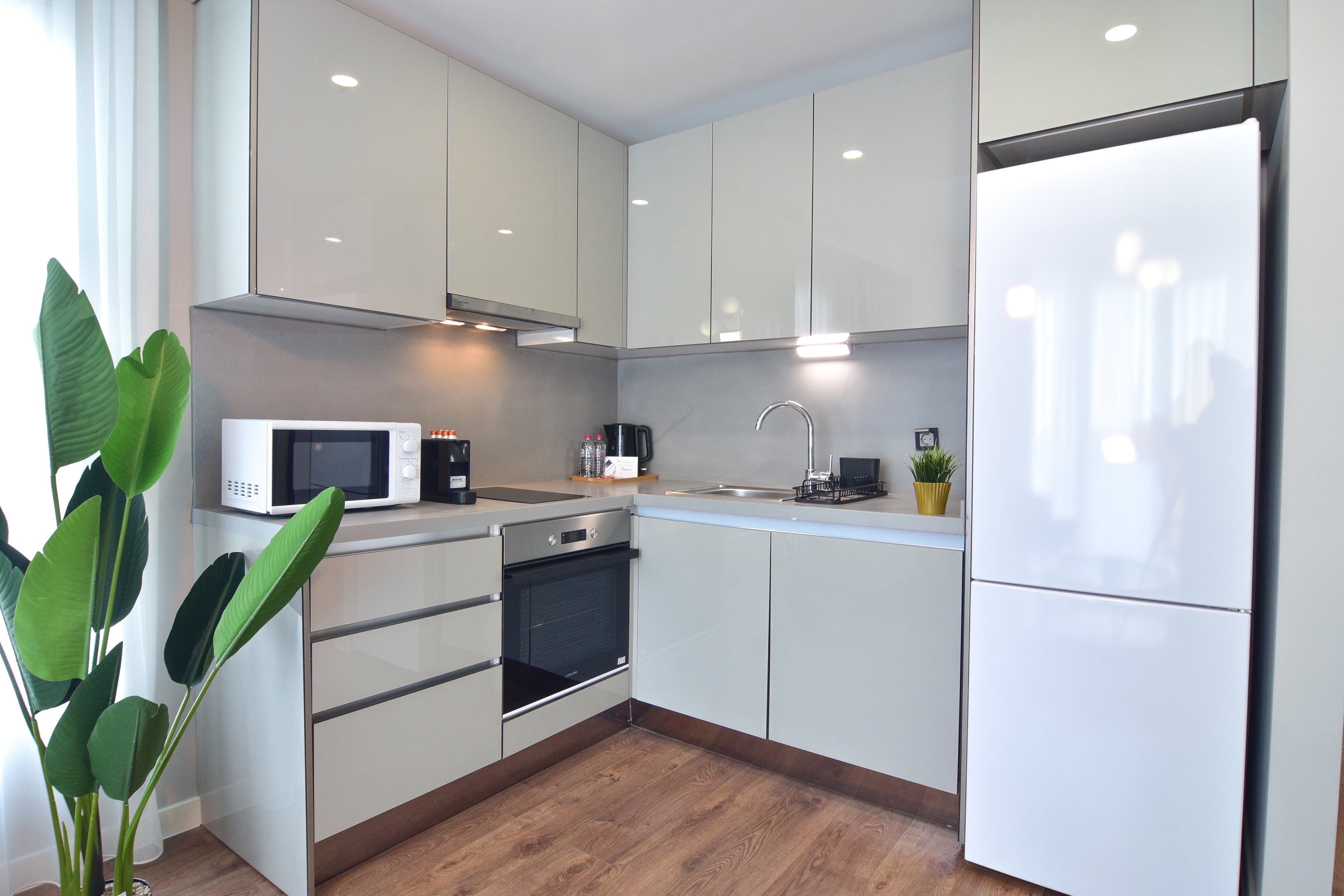 13th floor Brand new cozy 2BR Apt with Balcony — image 15
