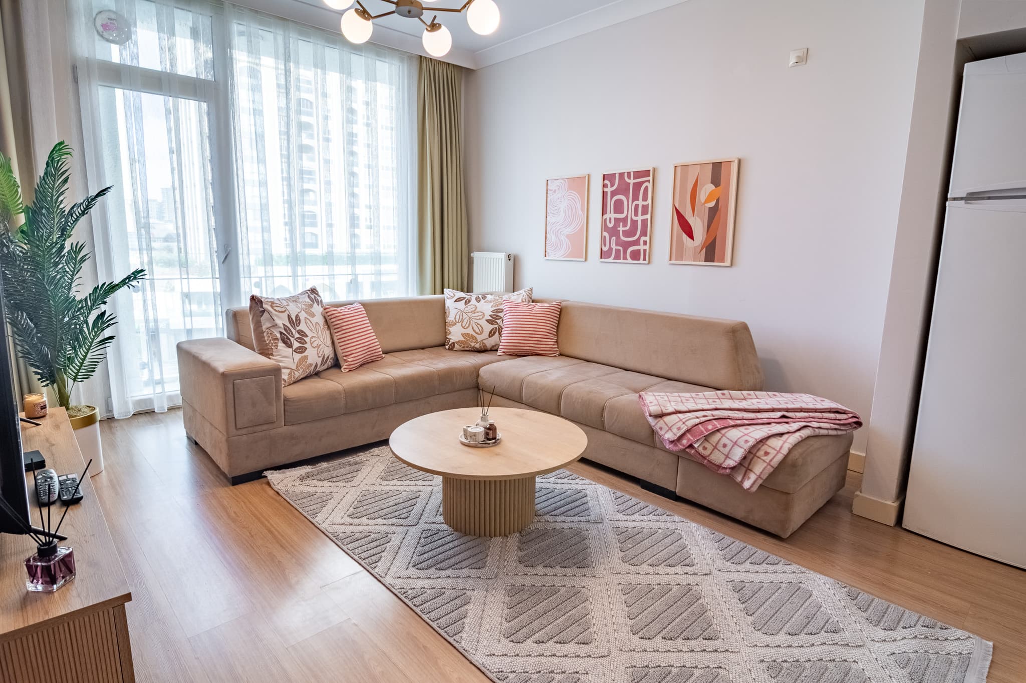 Modern 1BR Apartment Near Kayaşehir attractions, appartement meublé à Başakşehir, Istanbul — image 5