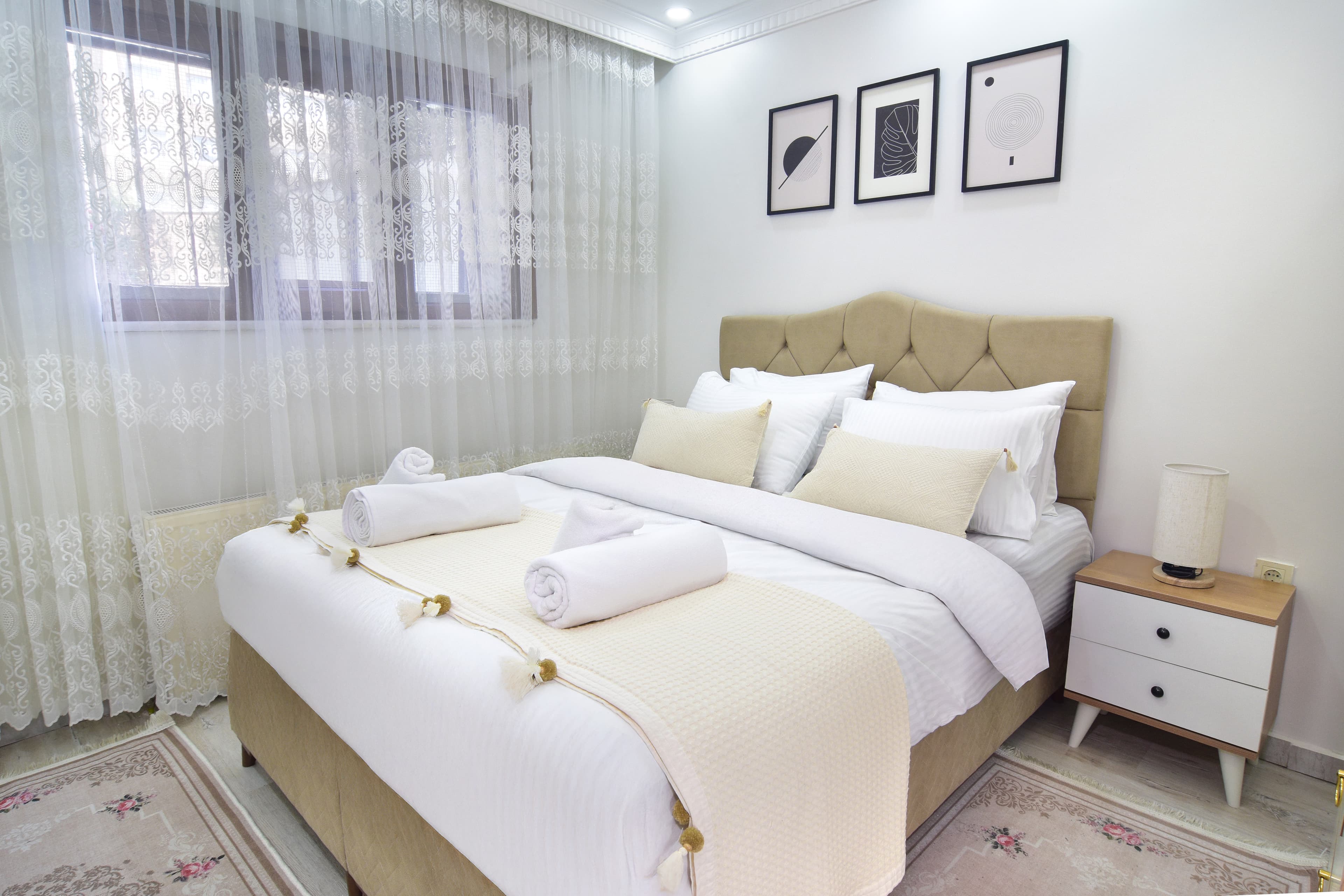 Bright 2BR Home with outdoor garden and  BBQ , furnished apartment in Beylikdüzü, Istanbul — image 18