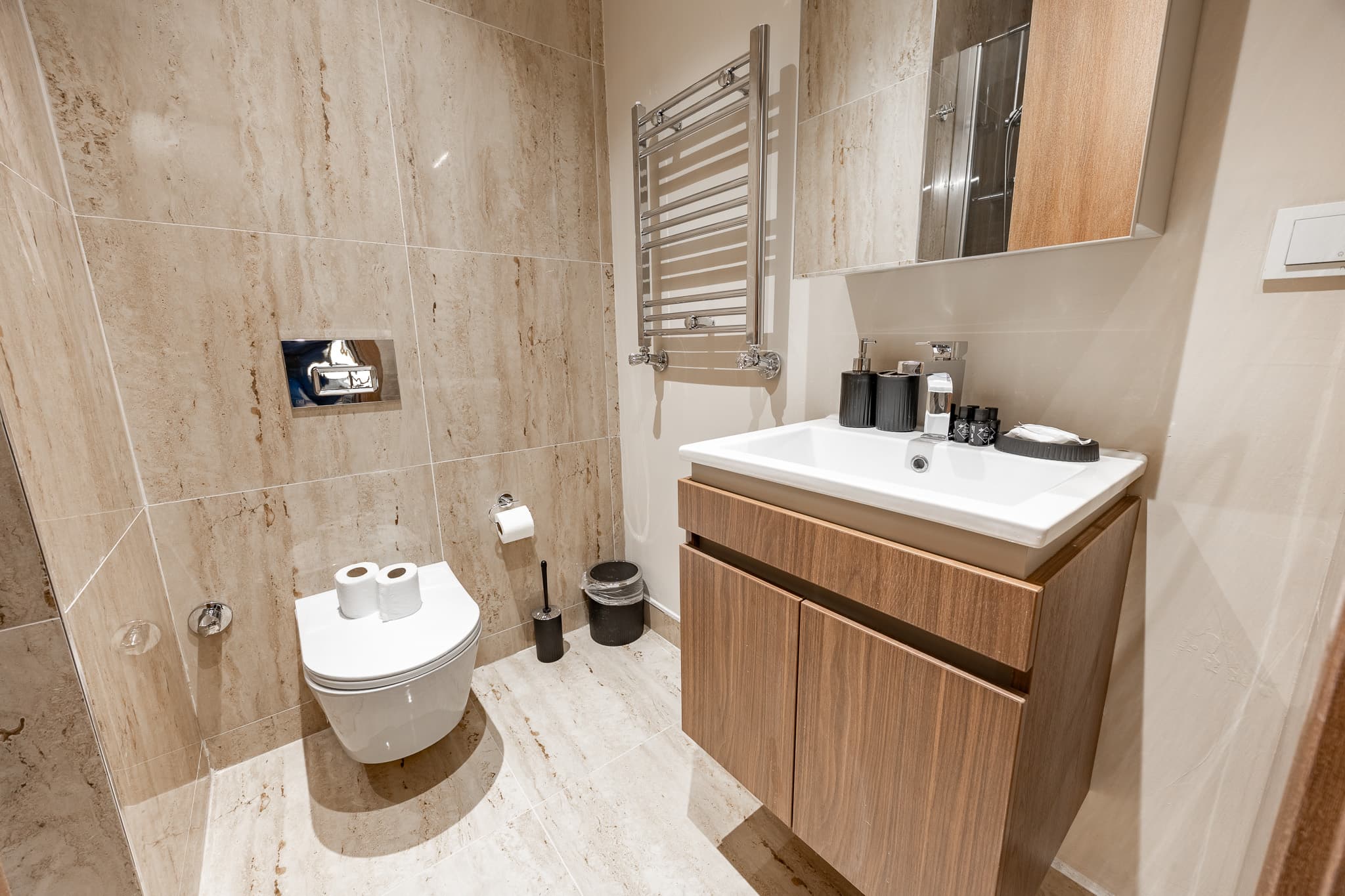 Spacious 1BR with City View ، شقة مفروشة في Bağcılar, Istanbul — image 18