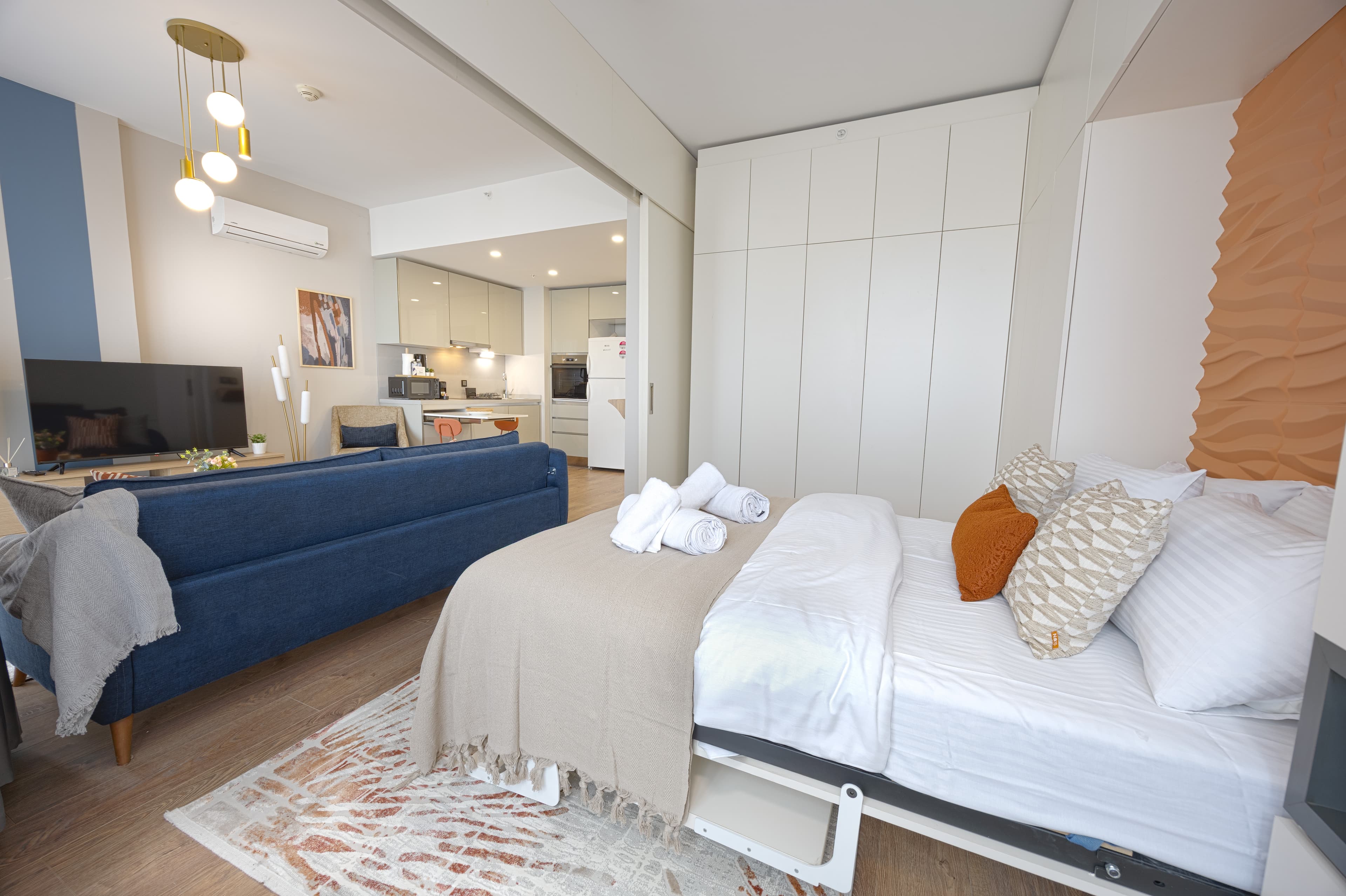 Modern Cozy Apartment with Balcony, appartement meublé à Bağcılar, Istanbul — image 9