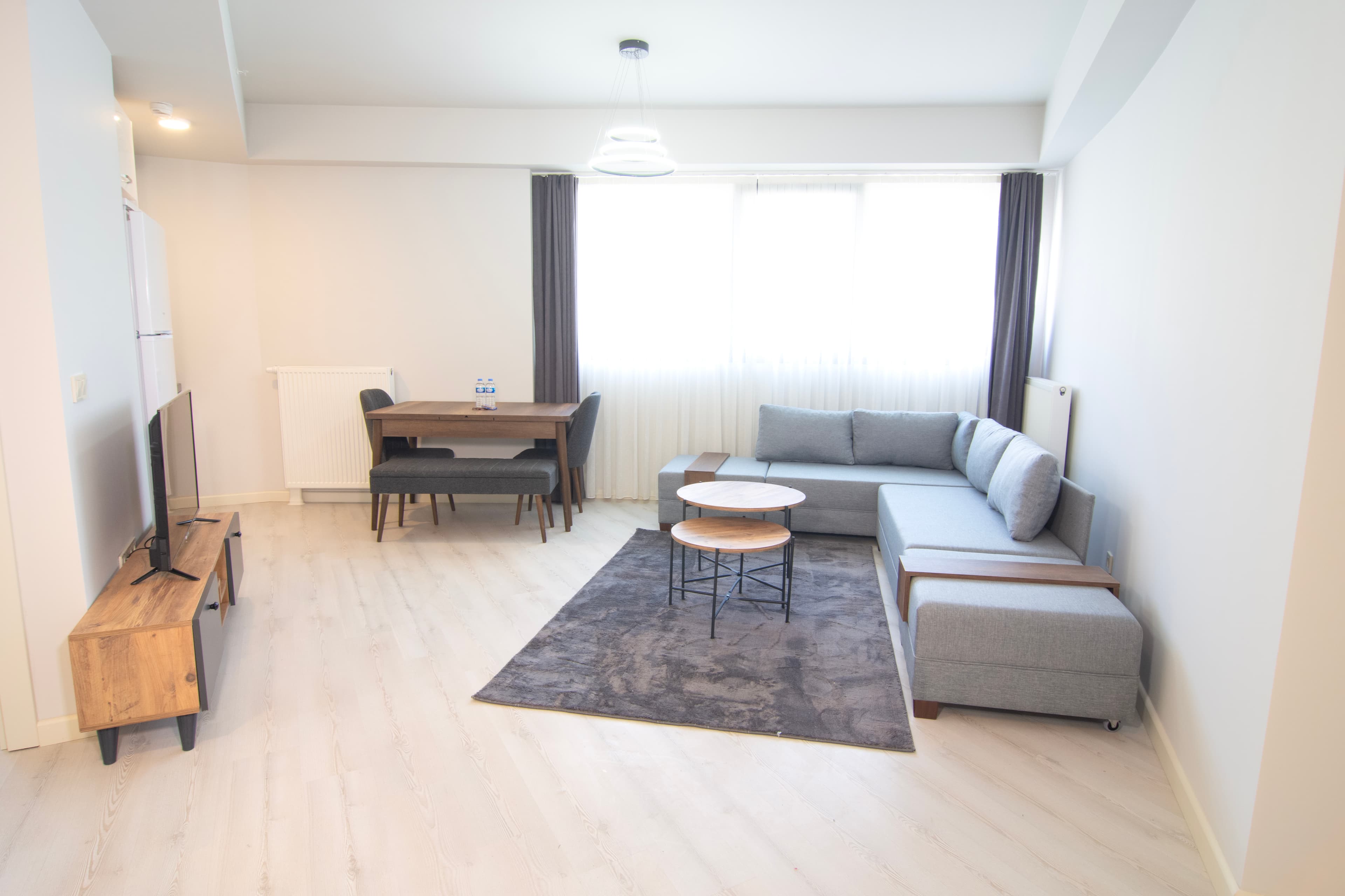 Seaview cozy apartment at the 22nd floor — image 3