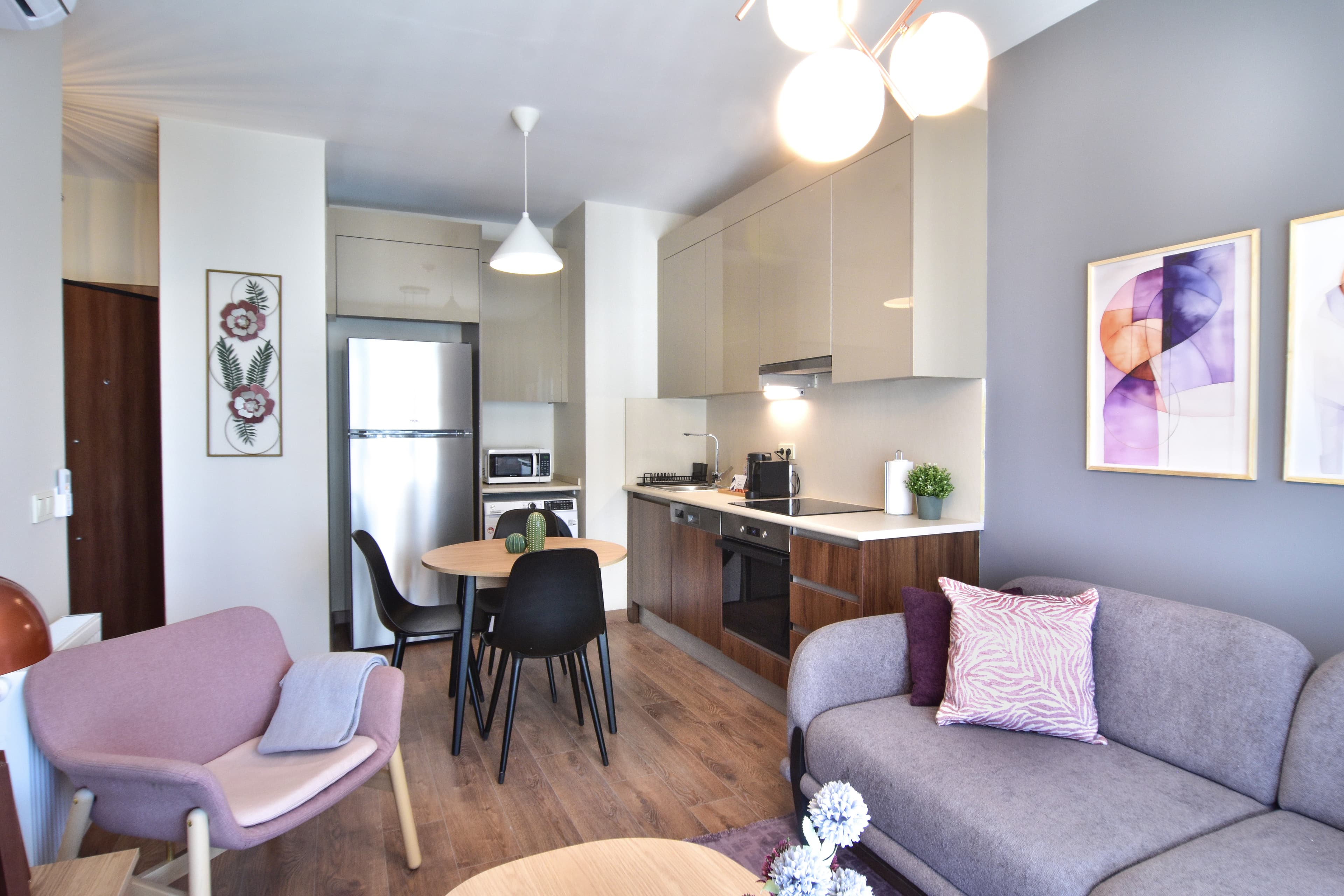 Atemberaubende Aussicht – entspannende, brandneue Wohnung, möbliertes Apartment in Bağcılar, Istanbul — image 6