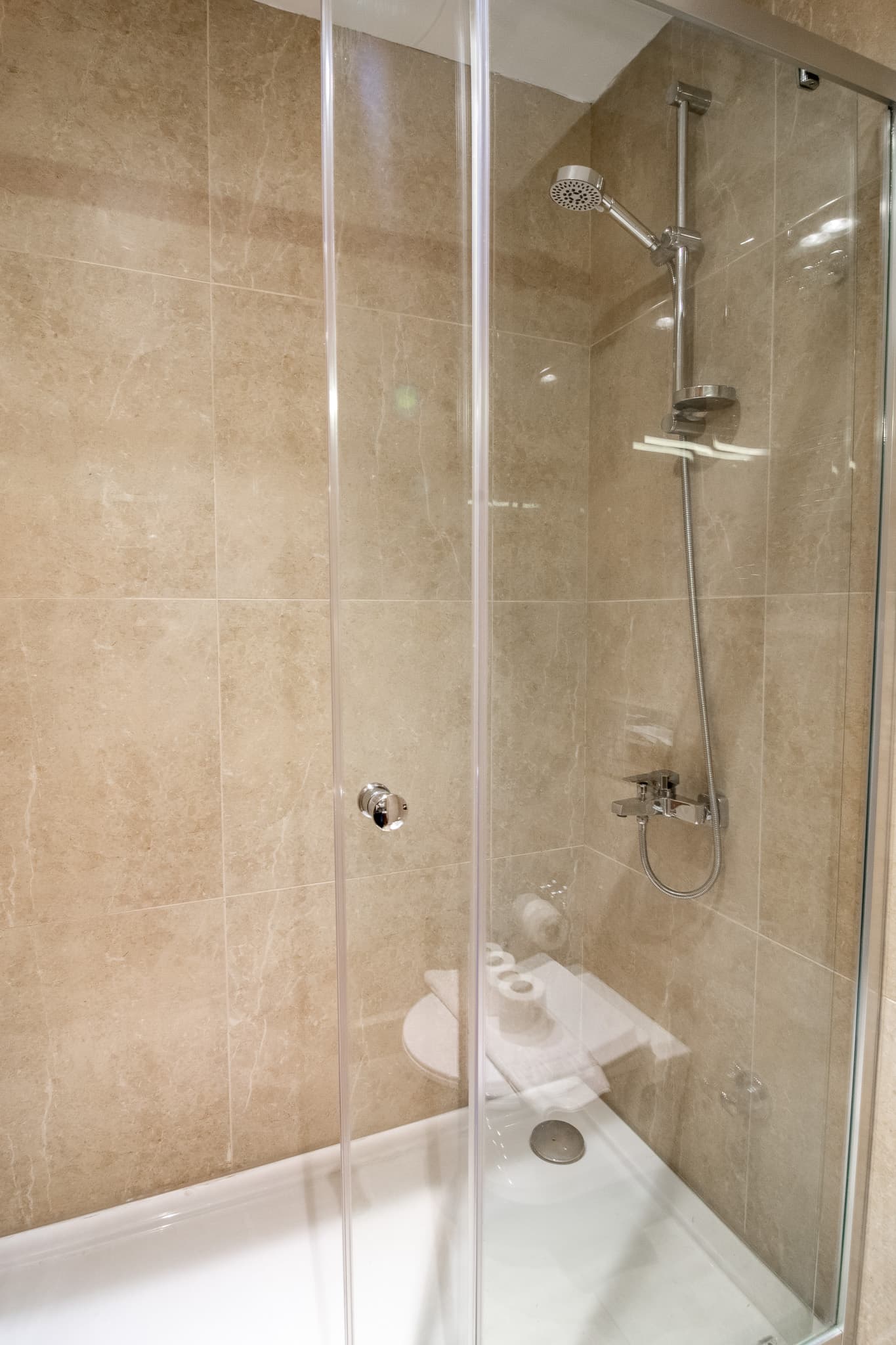 Modern 2BR City View Residence , möbliertes Apartment in Bağcılar, Istanbul — image 14
