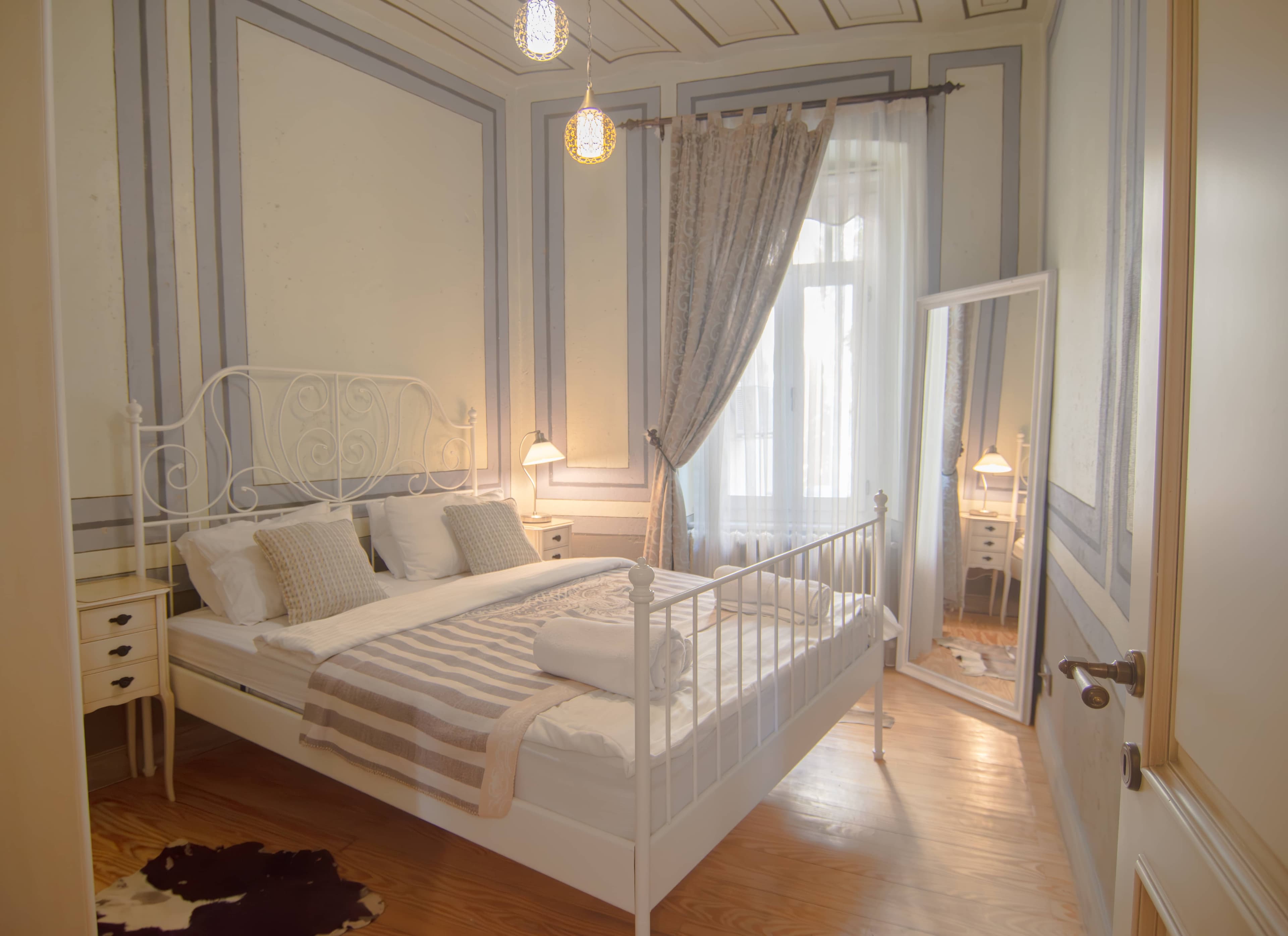 Stylish City Getaway-Explore the Urban Delights, möbliertes Apartment in Beyoğlu, Istanbul — image 7
