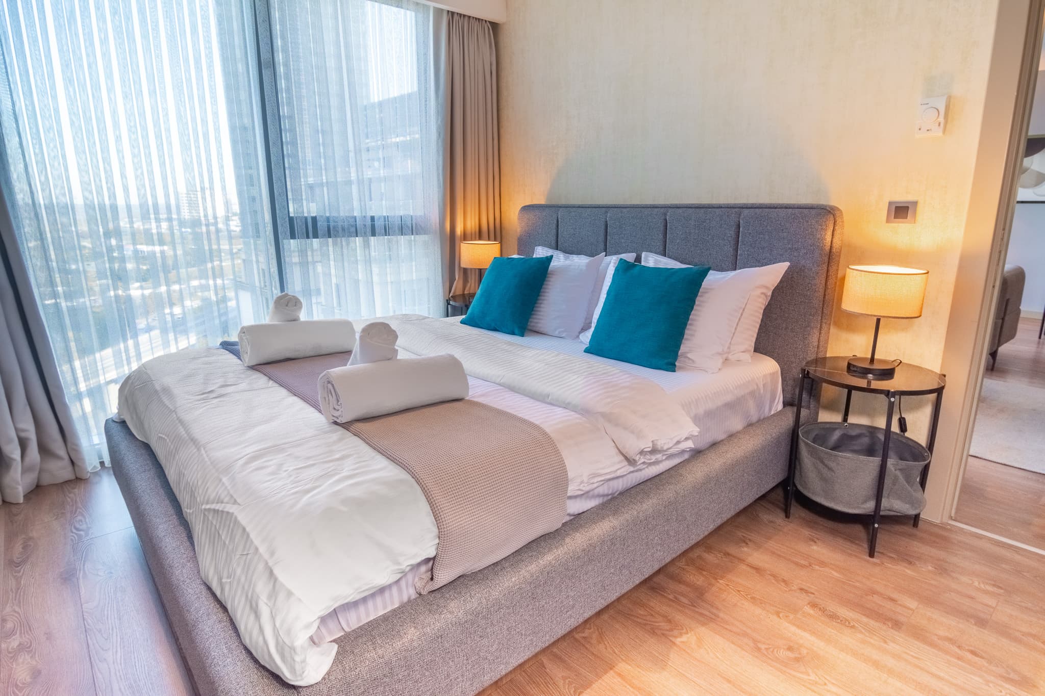 2-Bedroom Escape with city view, apartamento amueblado en Bağcılar, Istanbul — image 6