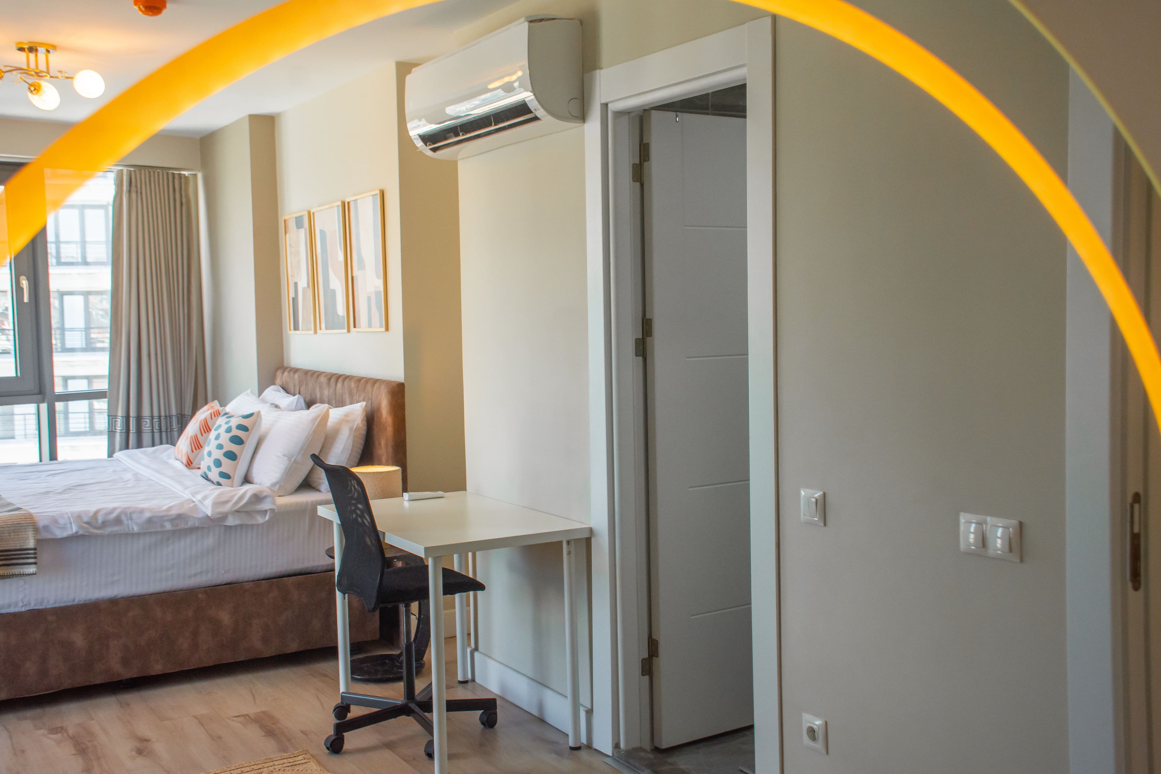 Stylish cozy 3 bedr apart & balcony - Image 9