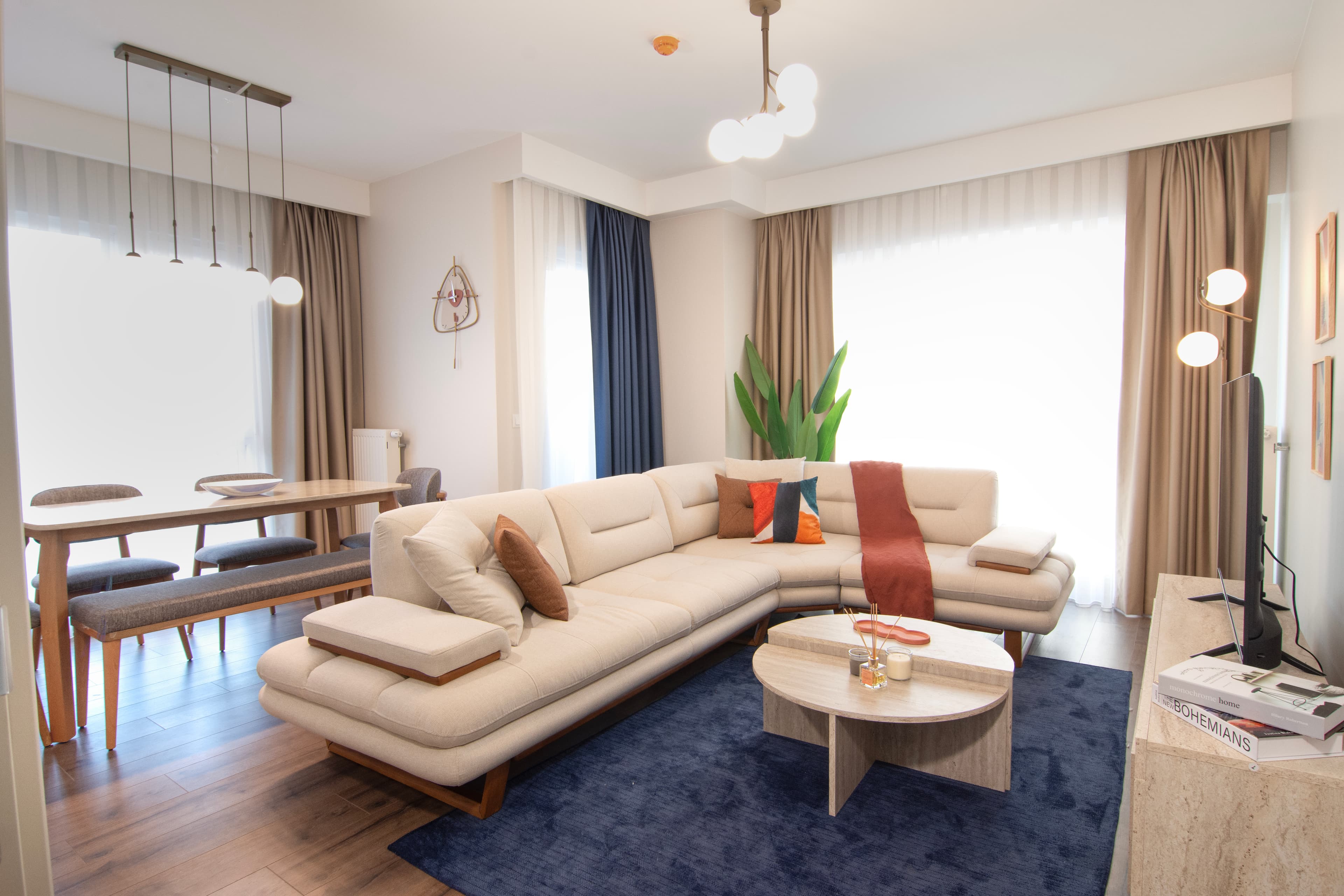 Family Home 2bedr with balcony, möbliertes Apartment in Başakşehir, Istanbul