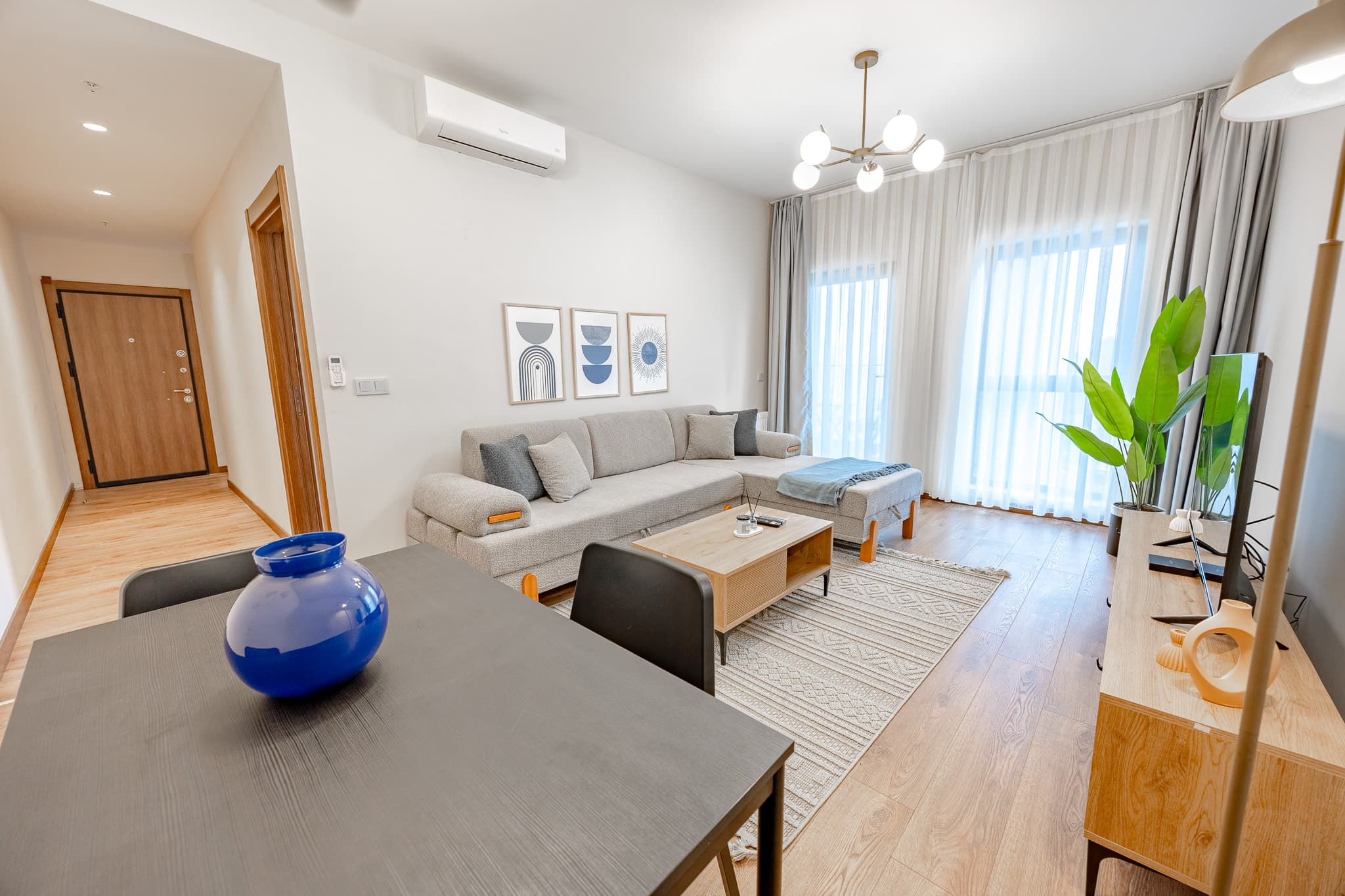 Modern 2BR  | City View، شقة مفروشة في Bağcılar, Istanbul — image 3