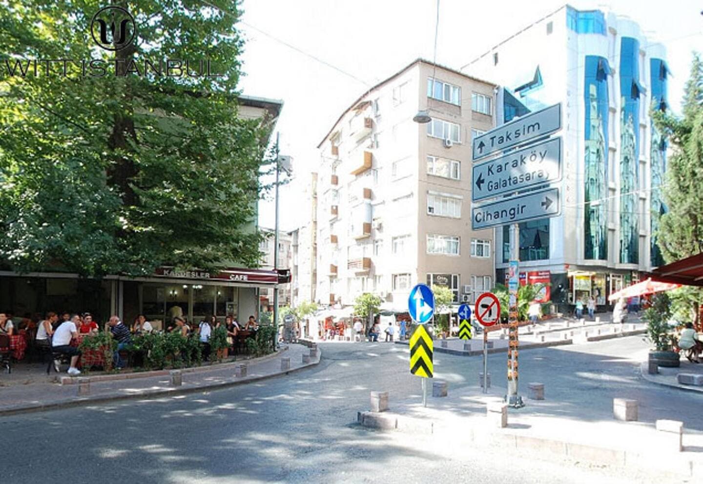 Stylish Duplex in Beyoğlu with Private Terrace , furnished apartment in Beyoğlu, Istanbul — image 37