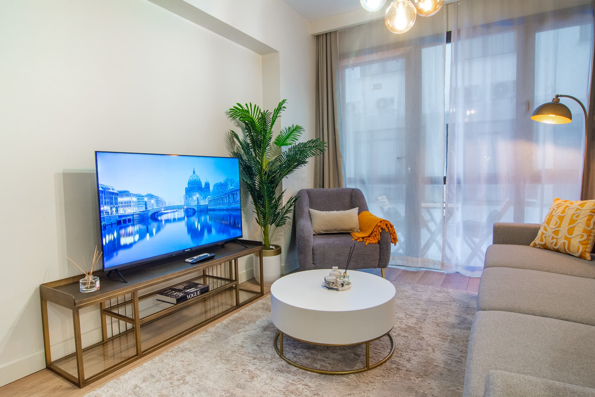 Şişli Duplex Modern & Stylish 1 Bdr with Terrace, möbliertes Apartment in Şişli, Istanbul — image 2