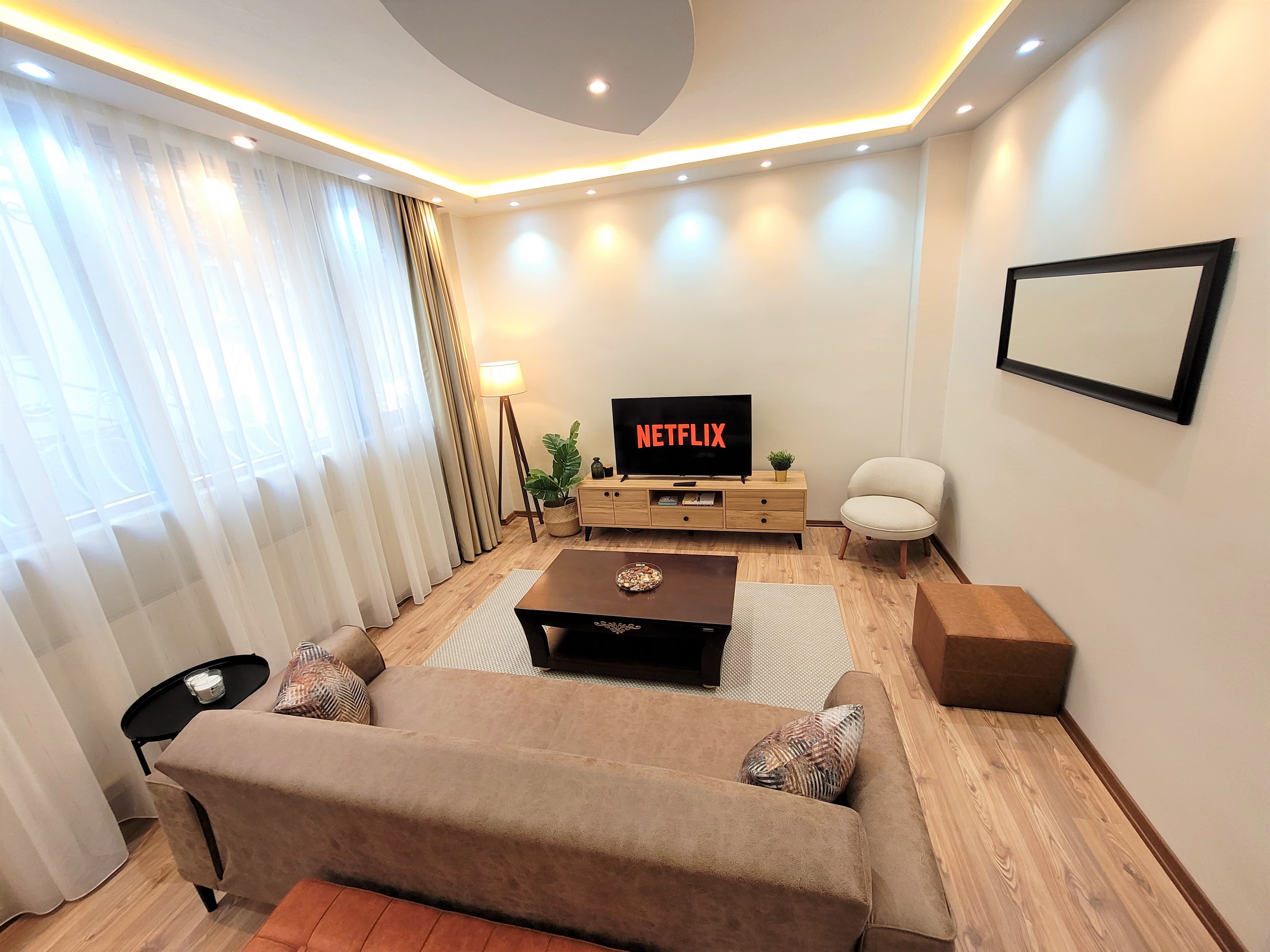 Cihangir 3BR Apt Stylish & Central - Image 2