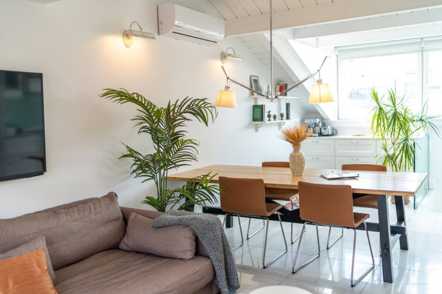 Stylish Duplex in Beyoğlu with Private Terrace , furnished apartment in Beyoğlu, Istanbul — image 6