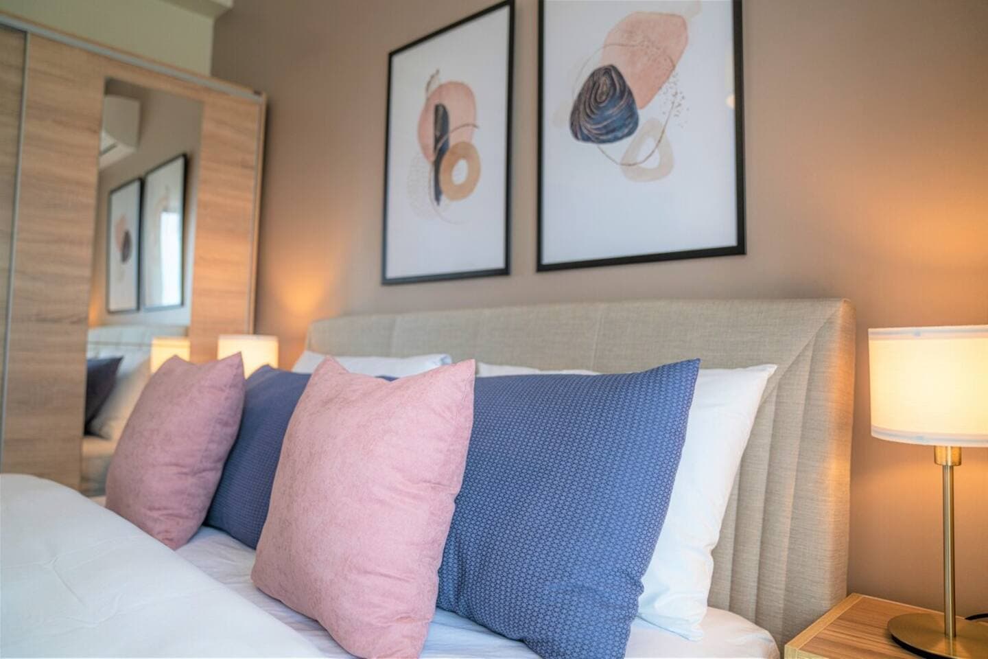 Charming and Cozy 1-Bedroom: Explore the City — image 18