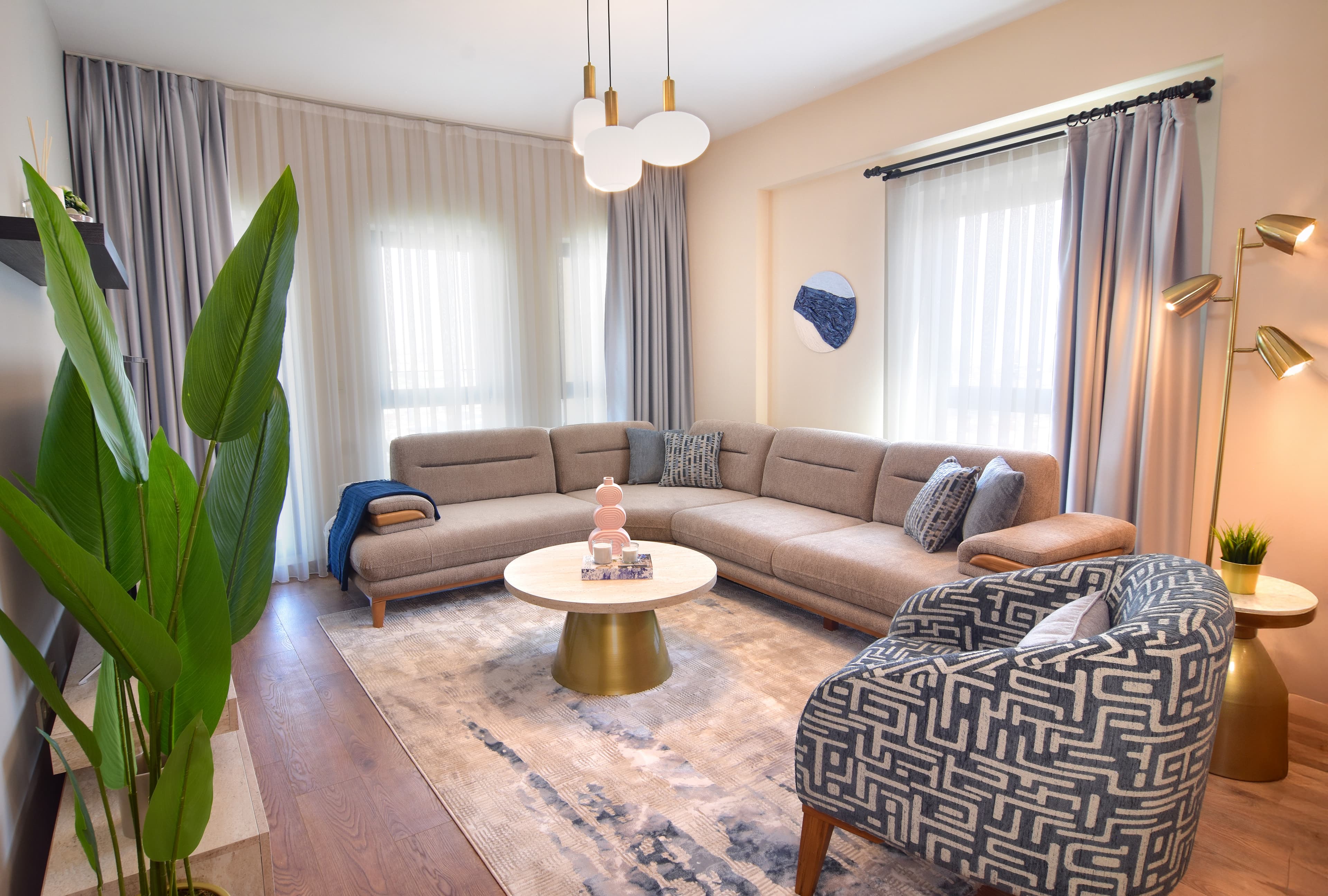 Stilvoll & Modern – 3 Schlafzimmer, 2 Badezimmer, Pool & Fitnessstudio, möbliertes Apartment in Bağcılar, Istanbul