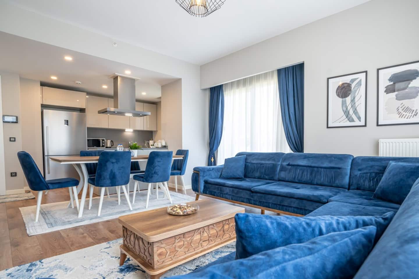 Stylish Retreat: Cozy 2BR Apt, möbliertes Apartment in Bağcılar, Istanbul