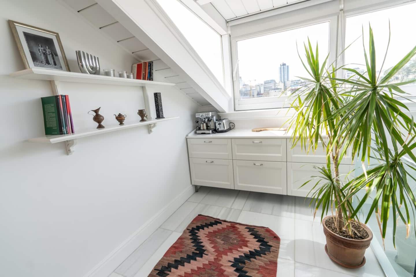 Stylish Duplex in Beyoğlu with Private Terrace , furnished apartment in Beyoğlu, Istanbul — image 16