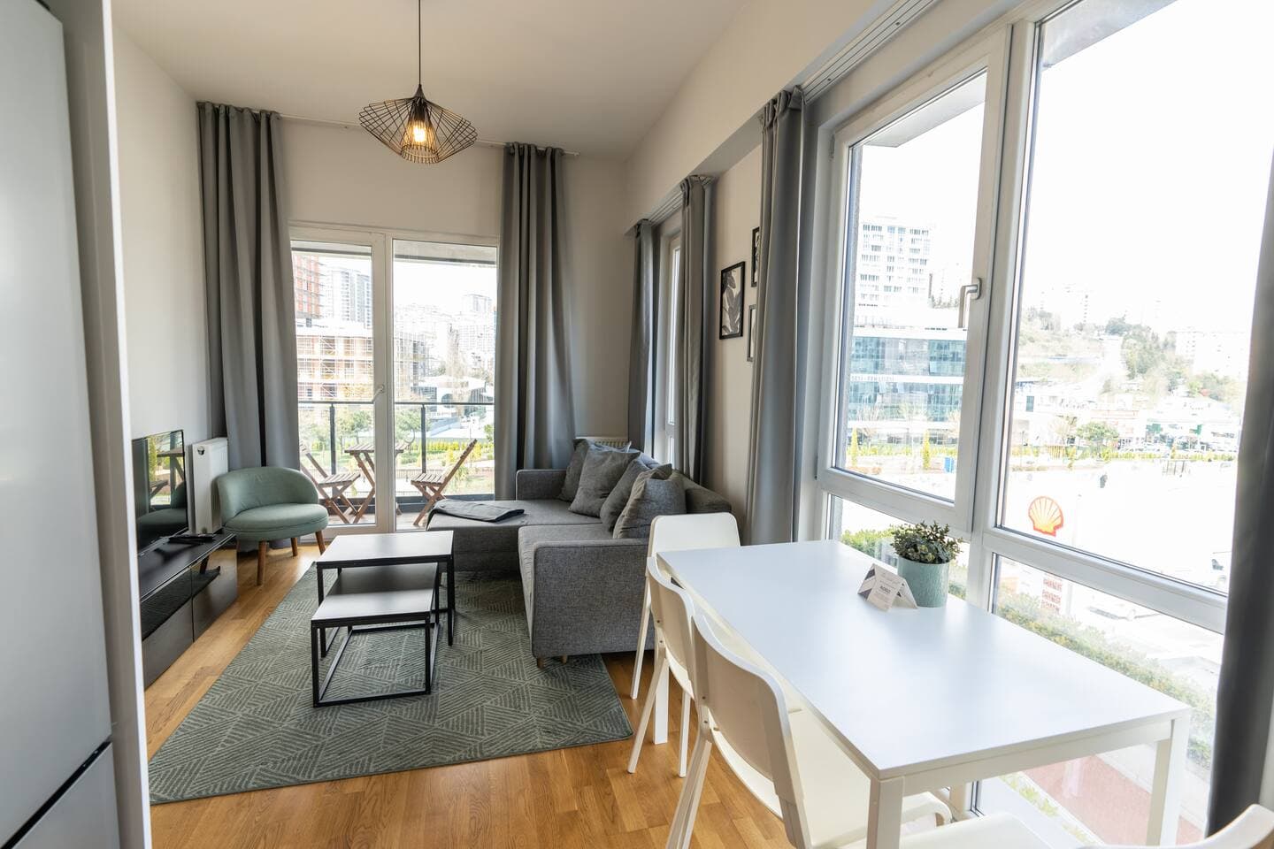 Near Airport Metro 1-Bdr Apt  Wi-Fi/Pool/Gym, möbliertes Apartment in Kağıthane, Istanbul — image 15