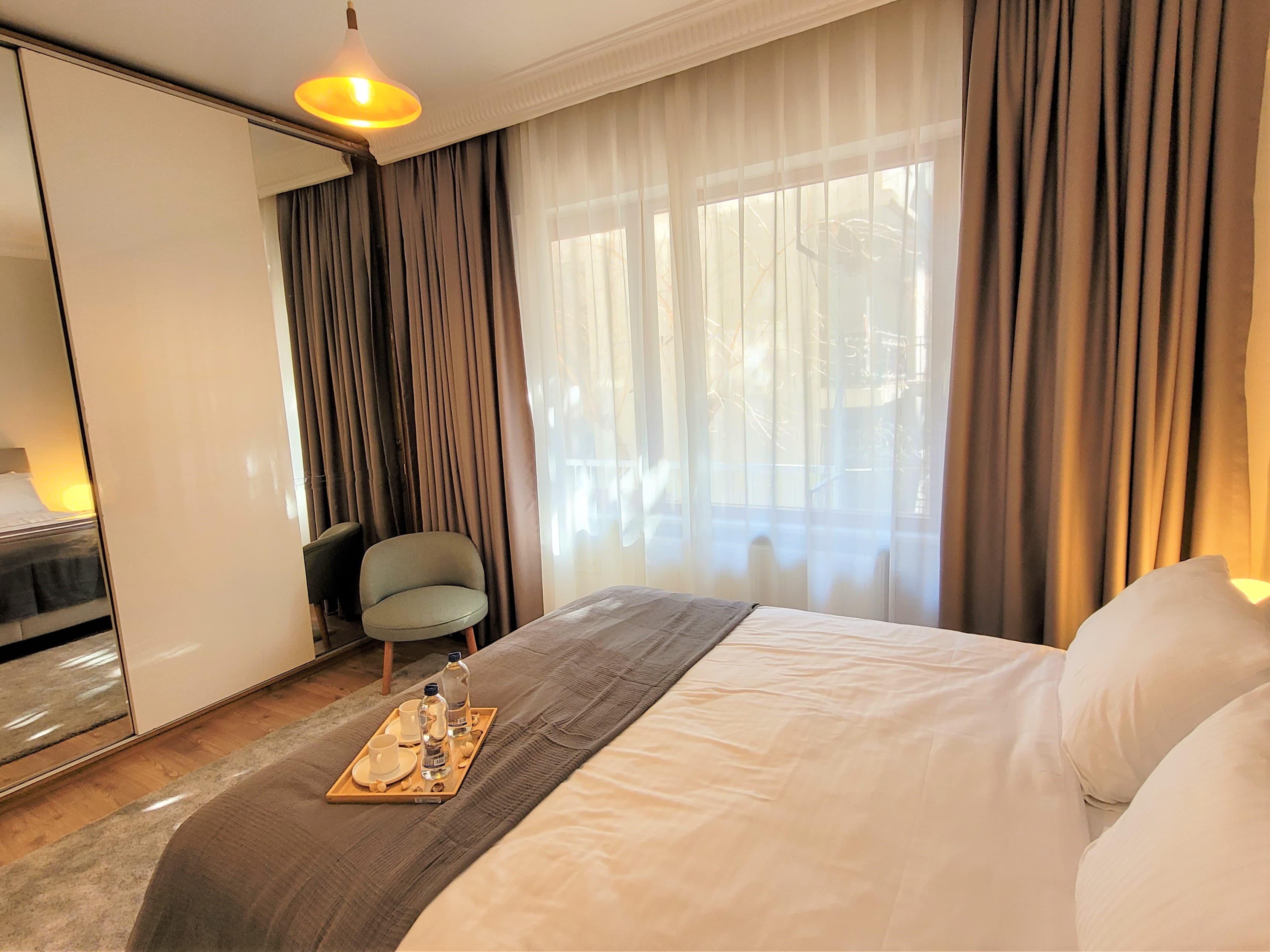 Cihangir 3BR Apt Stylish & Central - Image 7