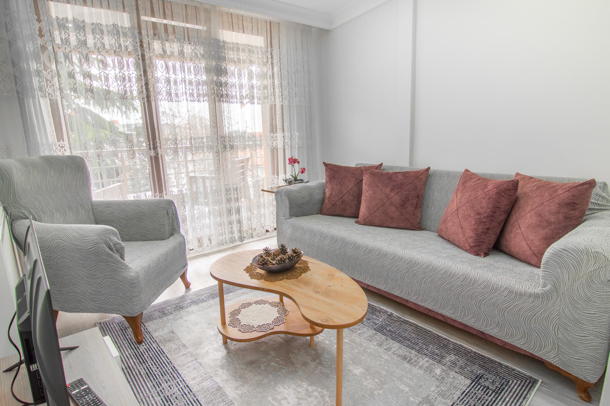 Cozy 1BR & Sofabed with Two Inviting Balconies، شقة مفروشة في Beylikdüzü, Istanbul — image 3