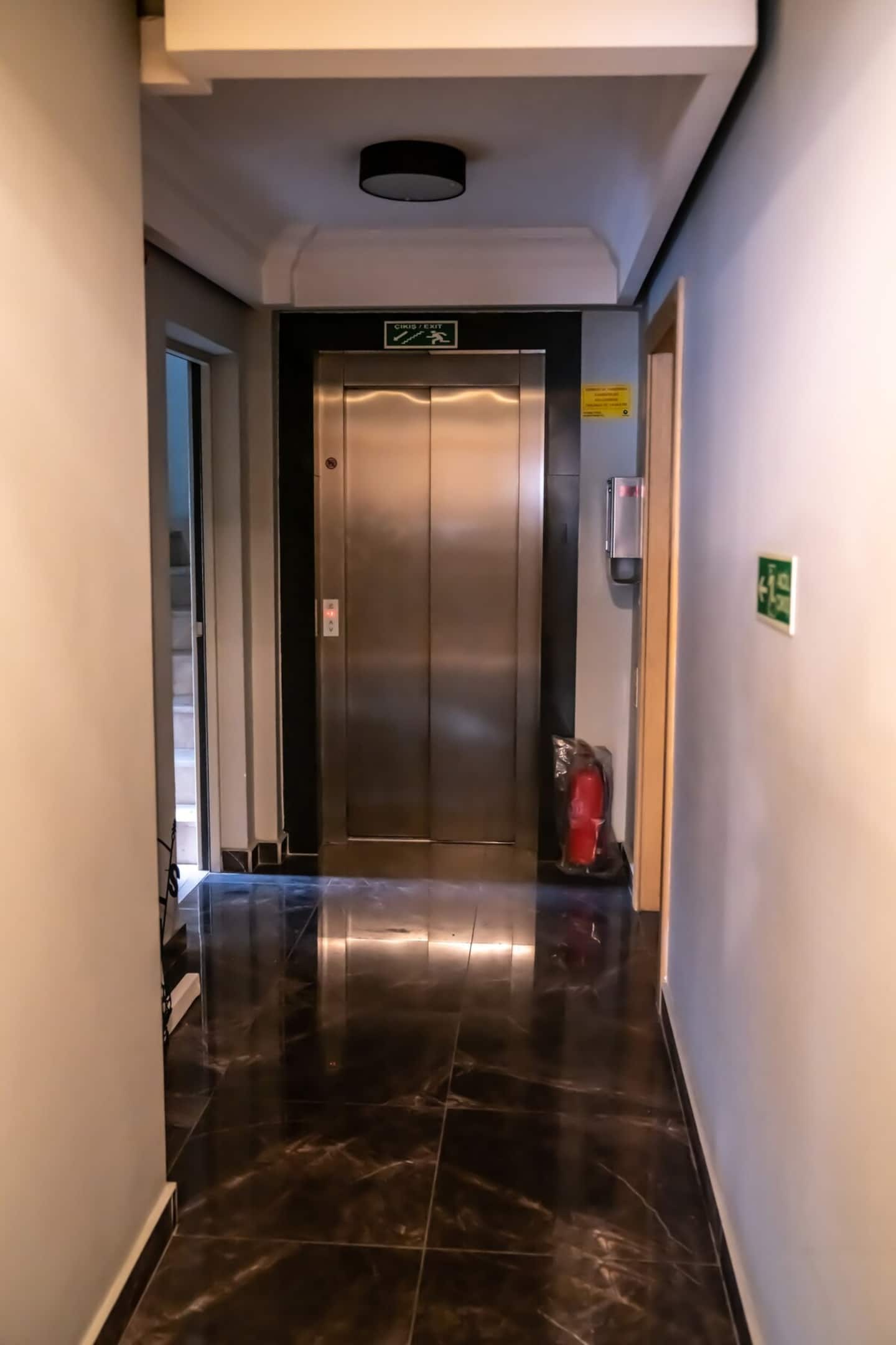 Full apartment near Osmanbey Metro Nişantaşı, apartamento amueblado en Şişli, Istanbul — image 28