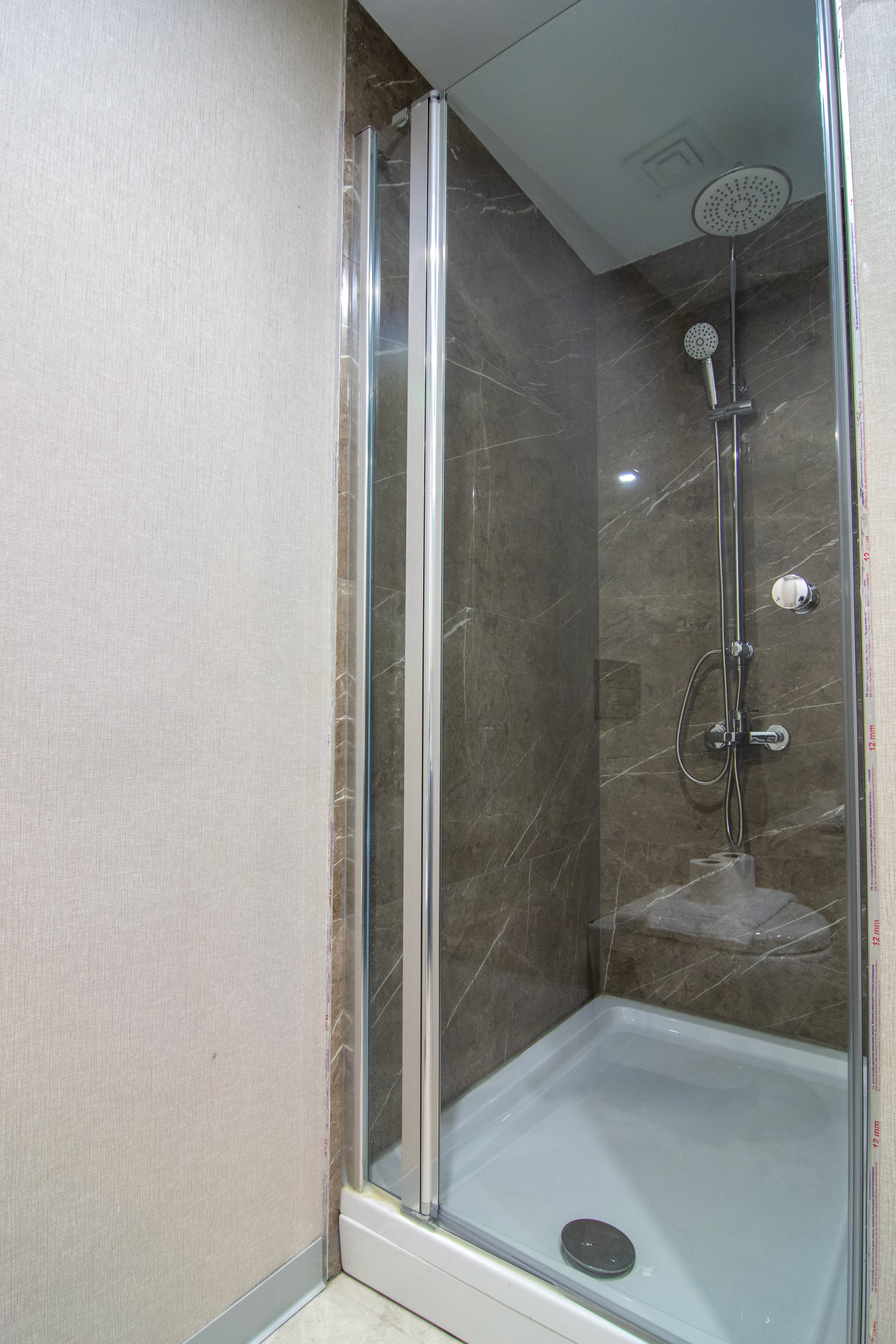 1bedr apartment with terrasse — image 15