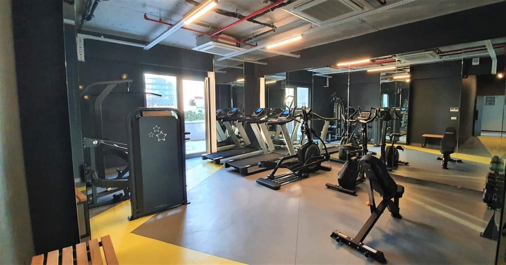 Near Airport Metro 1-Bdr apartment Gym/Pool، شقة مفروشة في Kağıthane, Istanbul — image 19
