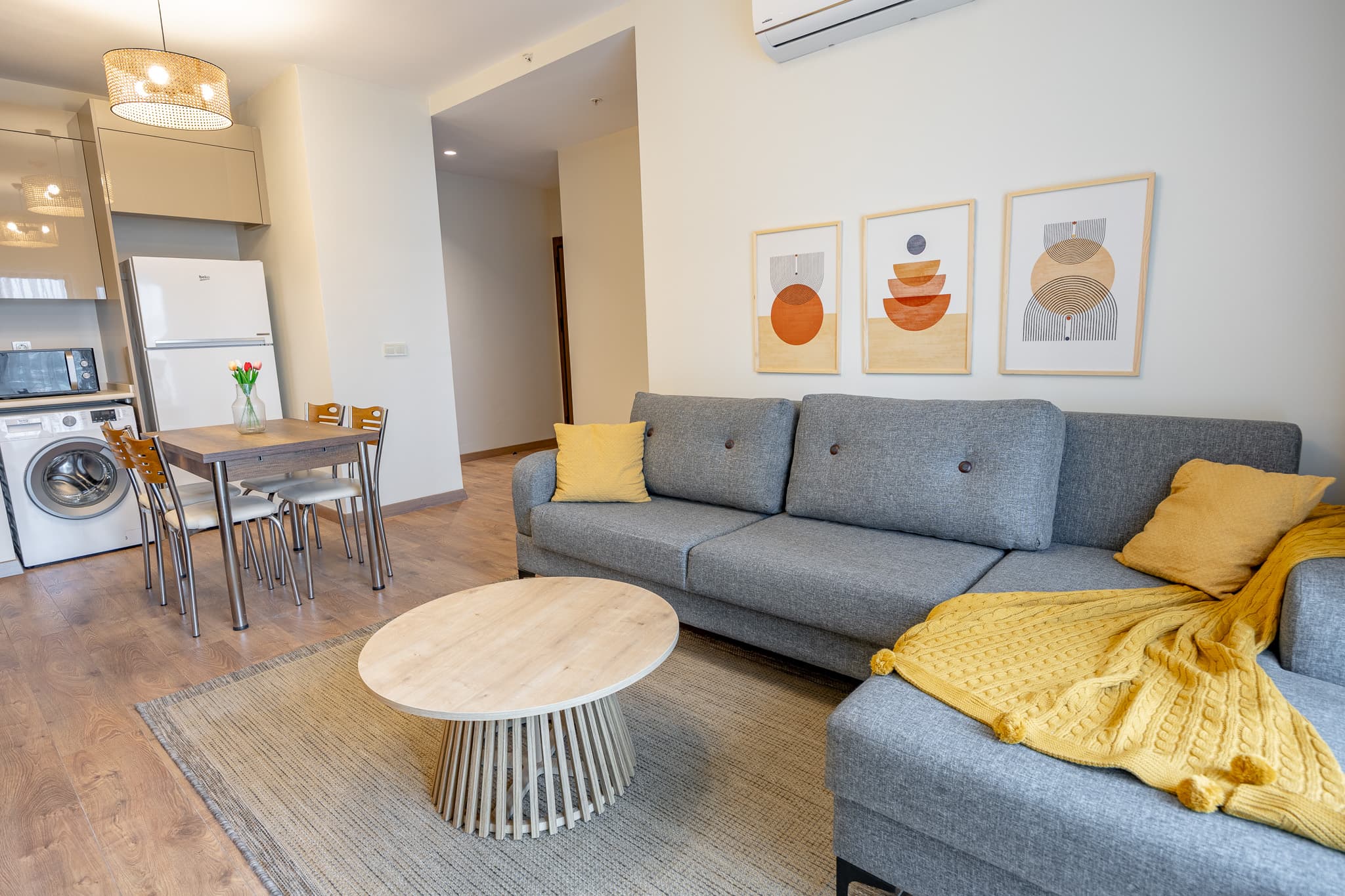 Spacious 1BR with City View ، شقة مفروشة في Bağcılar, Istanbul — image 5