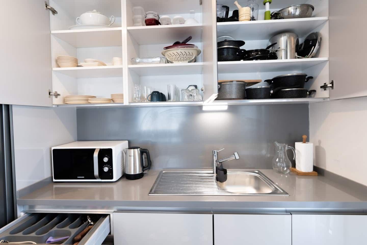 Stylish Retreat: Cozy 2BR Apt، شقة مفروشة في Bağcılar, Istanbul — image 7