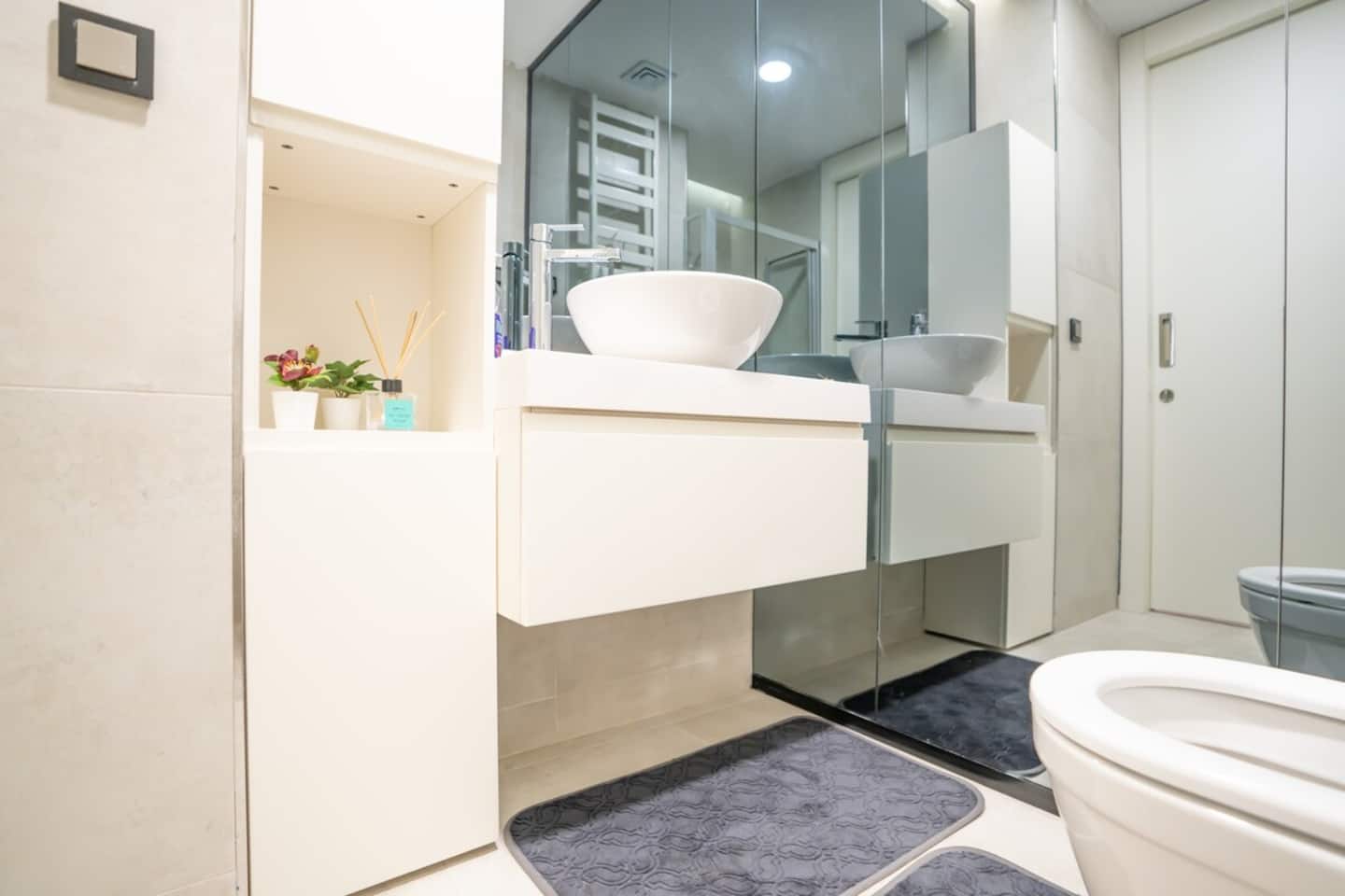 Stylish City Getaway - Immerse Yourself in Luxury، شقة مفروشة في Bağcılar, Istanbul — image 9