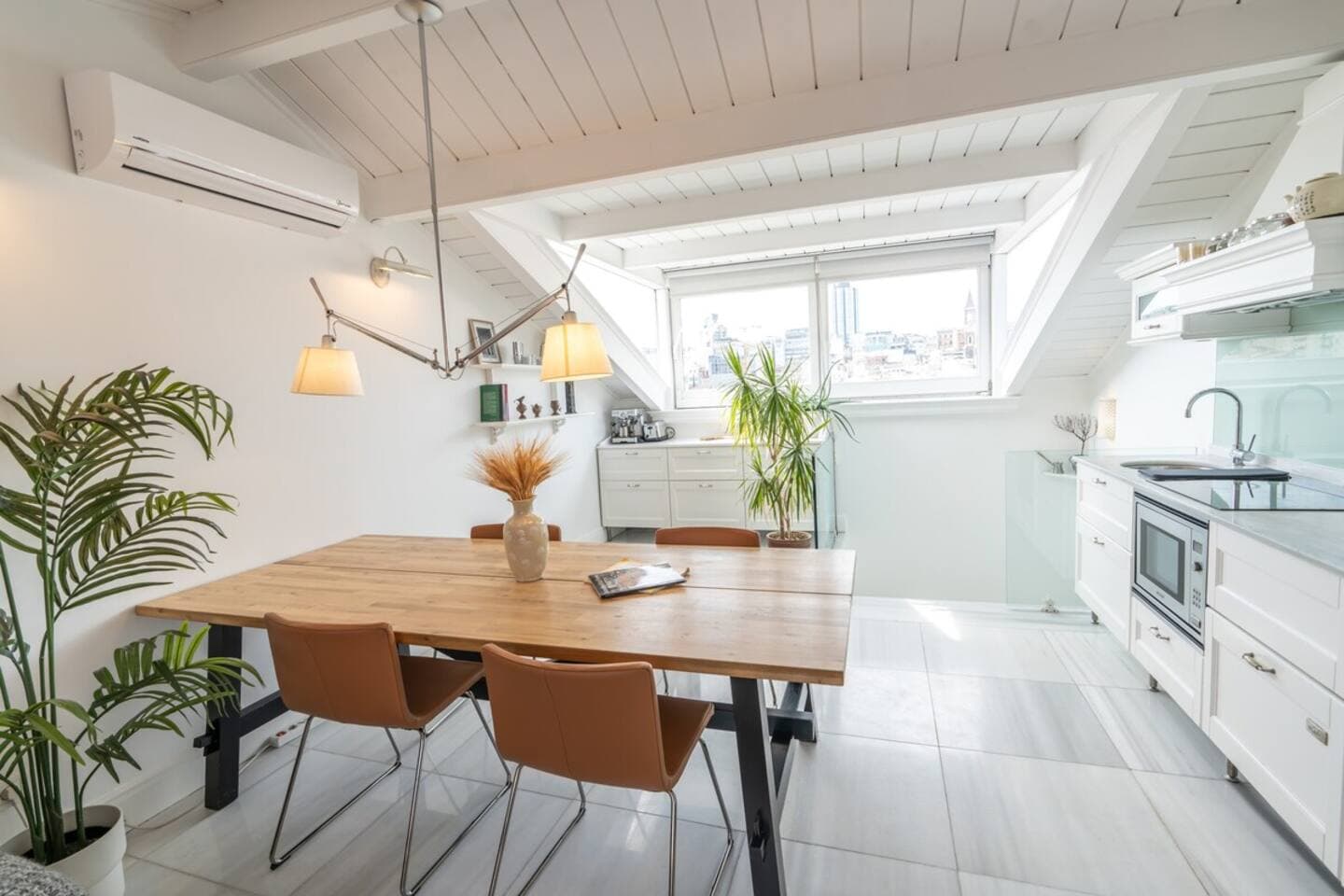 Stylish Duplex in Beyoğlu with Private Terrace , furnished apartment in Beyoğlu, Istanbul — image 12