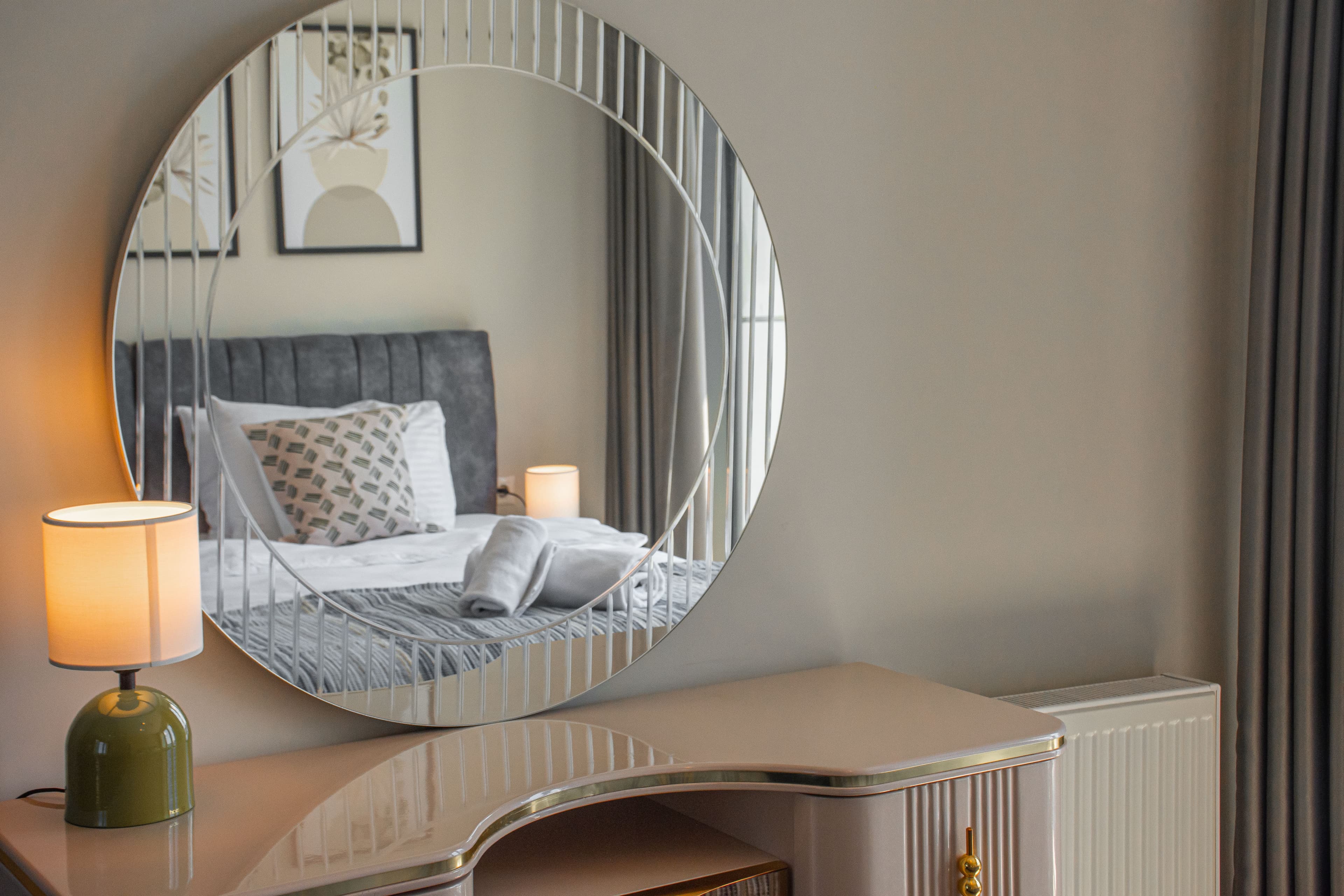 Stylish cozy 3 bedr apart & balcony - Image 15