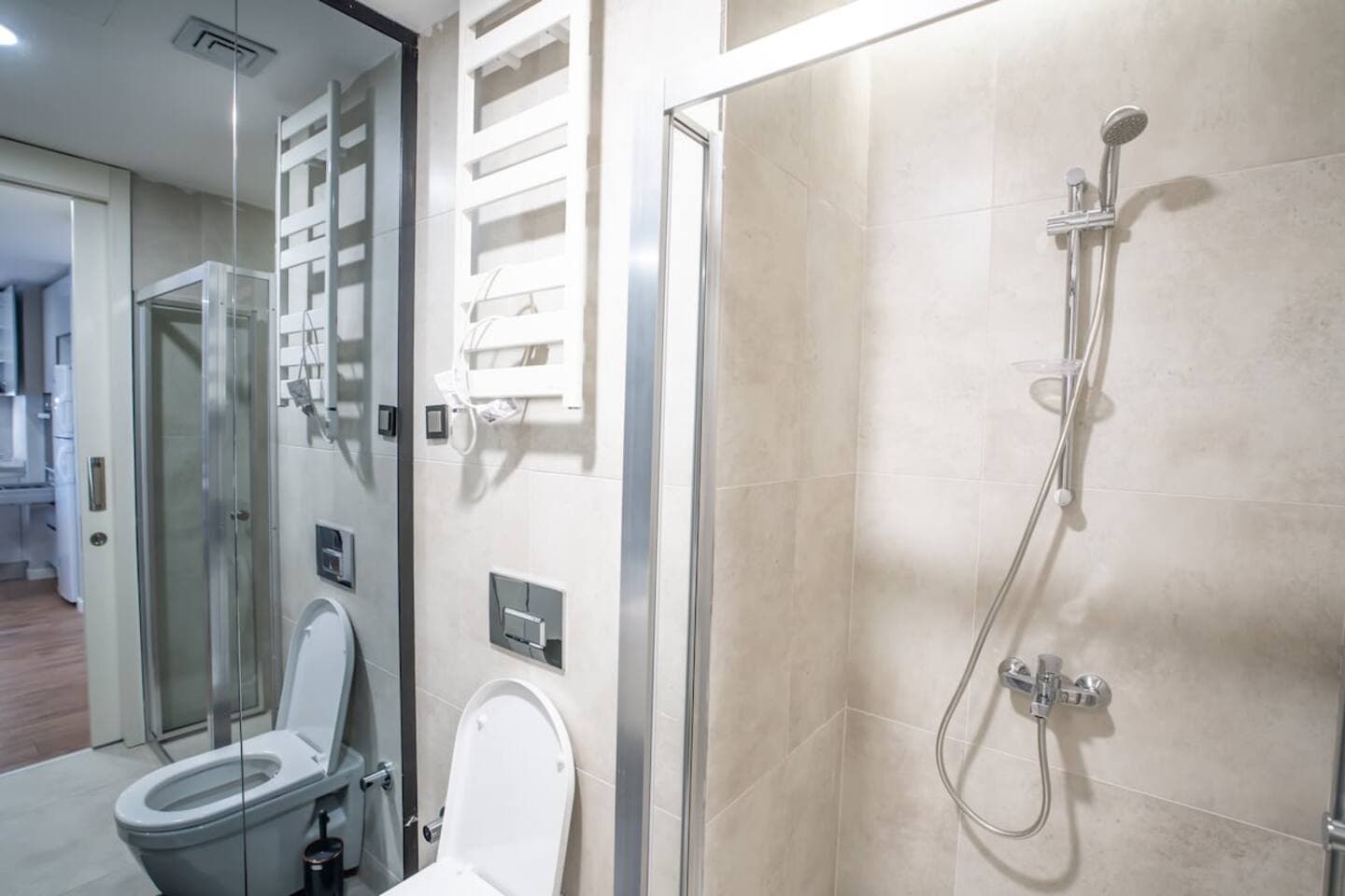 Stylish City Getaway - Immerse Yourself in Luxury، شقة مفروشة في Bağcılar, Istanbul — image 10