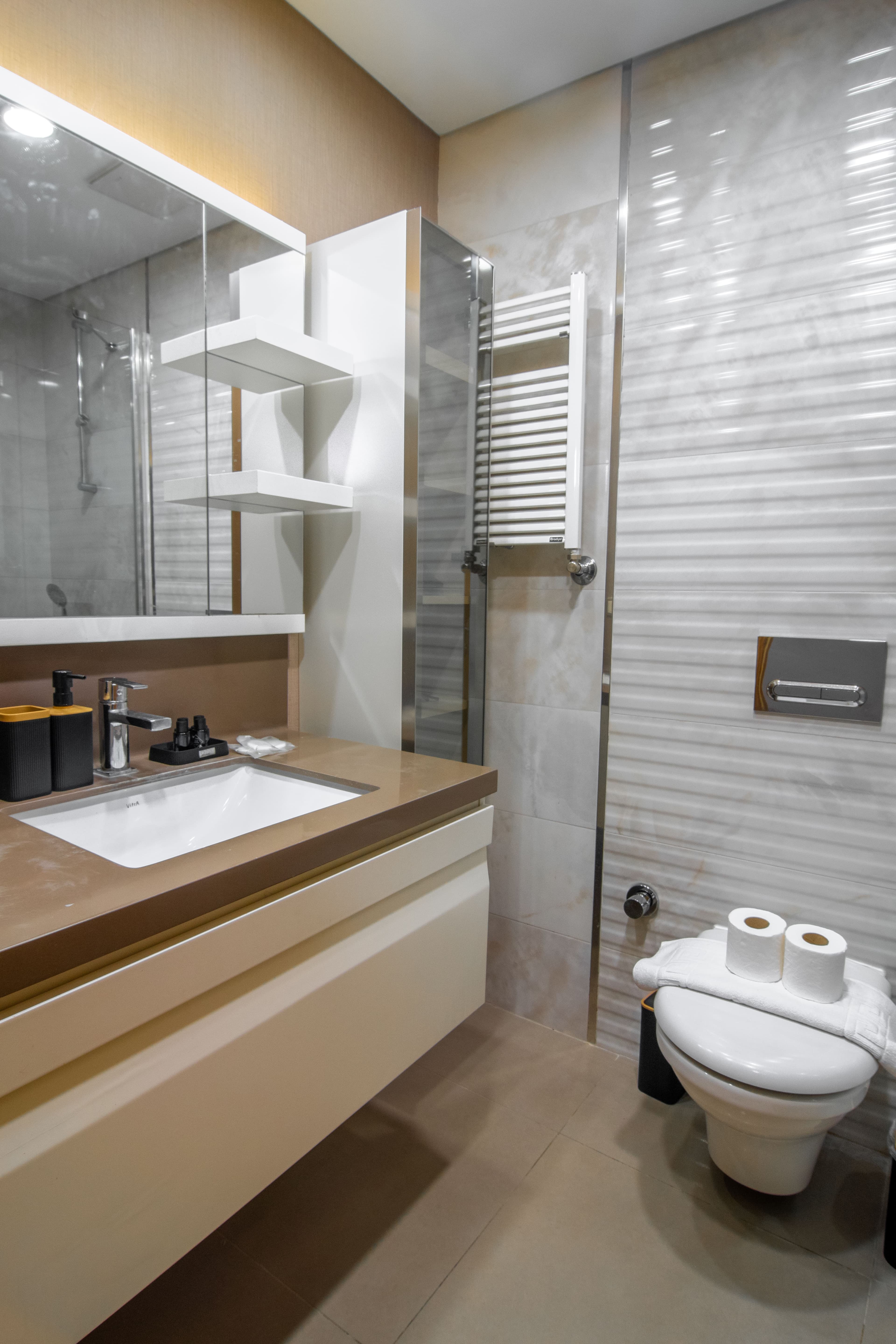 5. Levent 2BR Apt floor 22 Amazing view! - Image 15