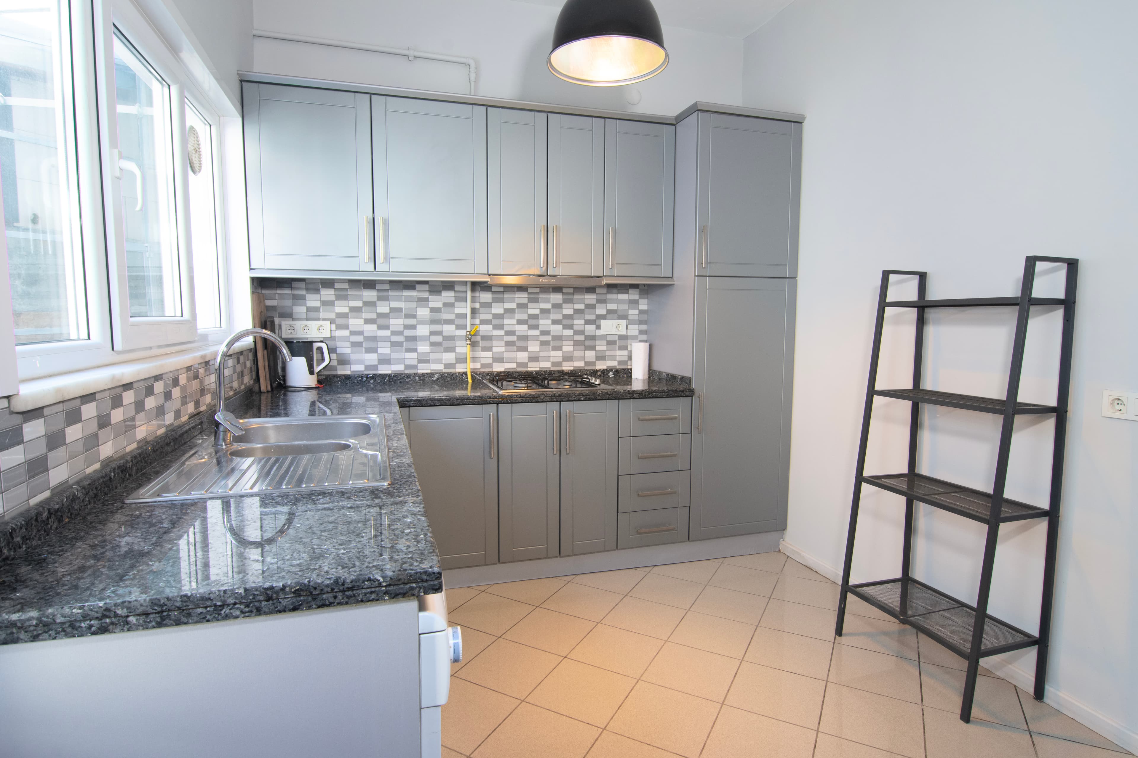 4min to Osmanbey 2 BR apart,4th floor with balcony — image 13