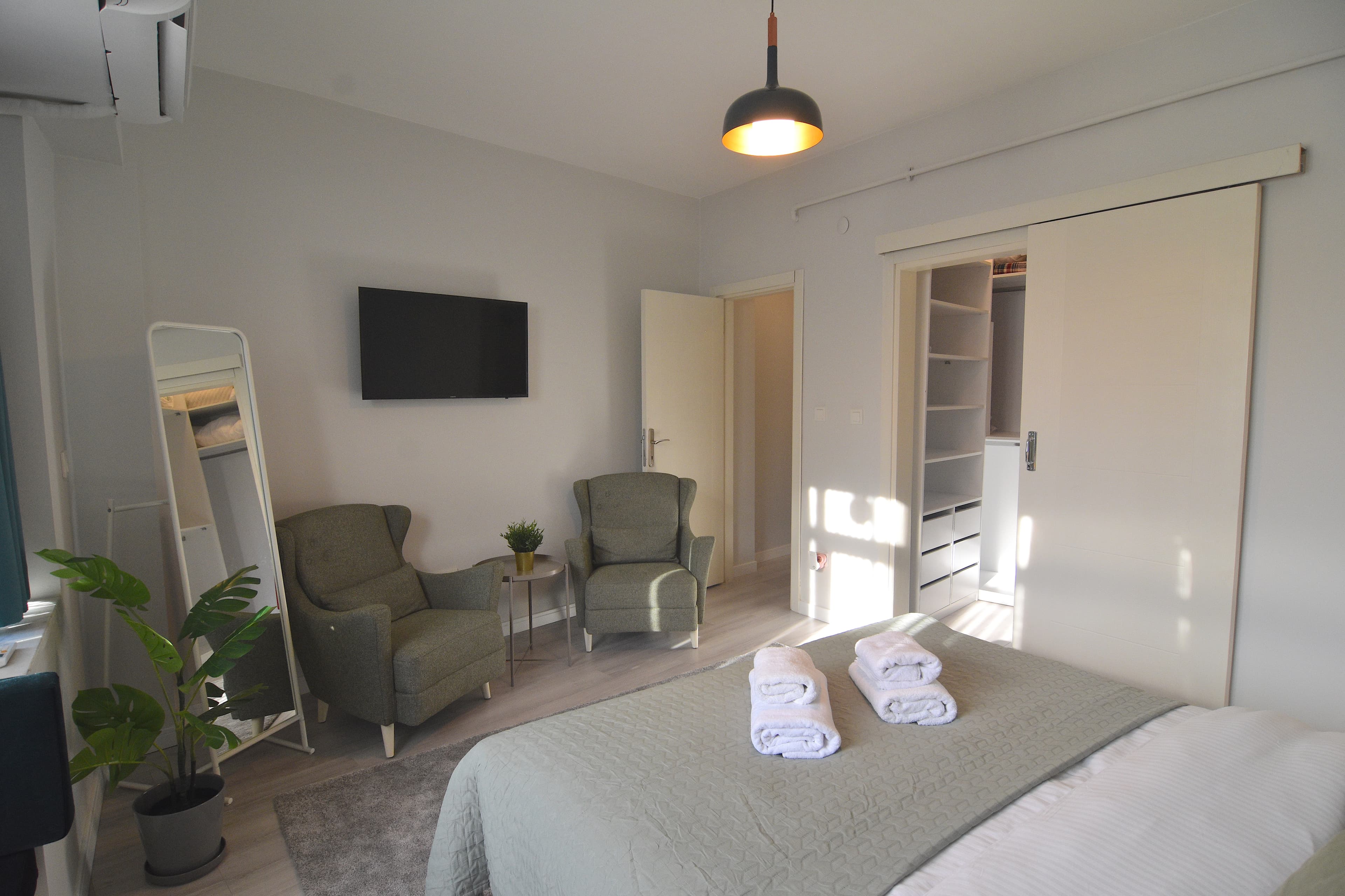 Charming Getaway in the Heart of Beyoğlu, möbliertes Apartment in Beyoğlu, Istanbul — image 8