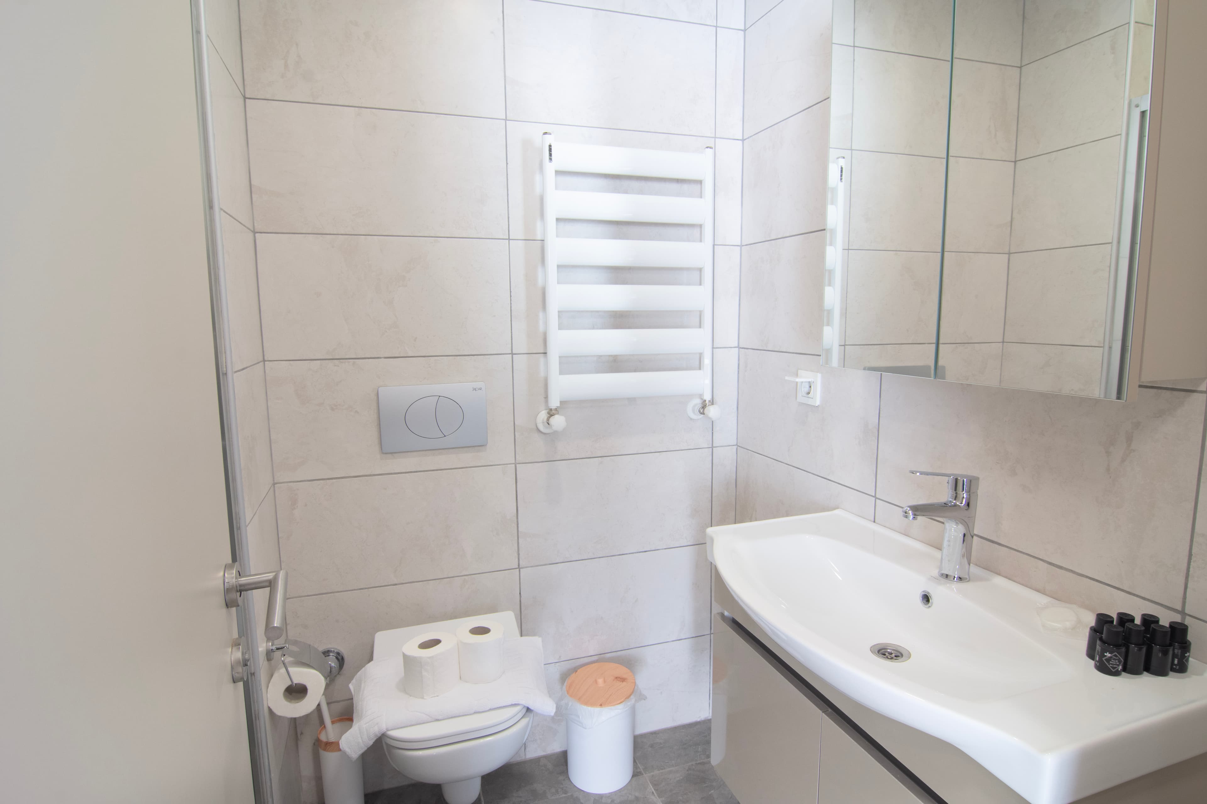 Cozy 2BR Apt Near Vialand Mall with Nespresso , möbliertes Apartment in Eyüpsultan, Istanbul — image 17