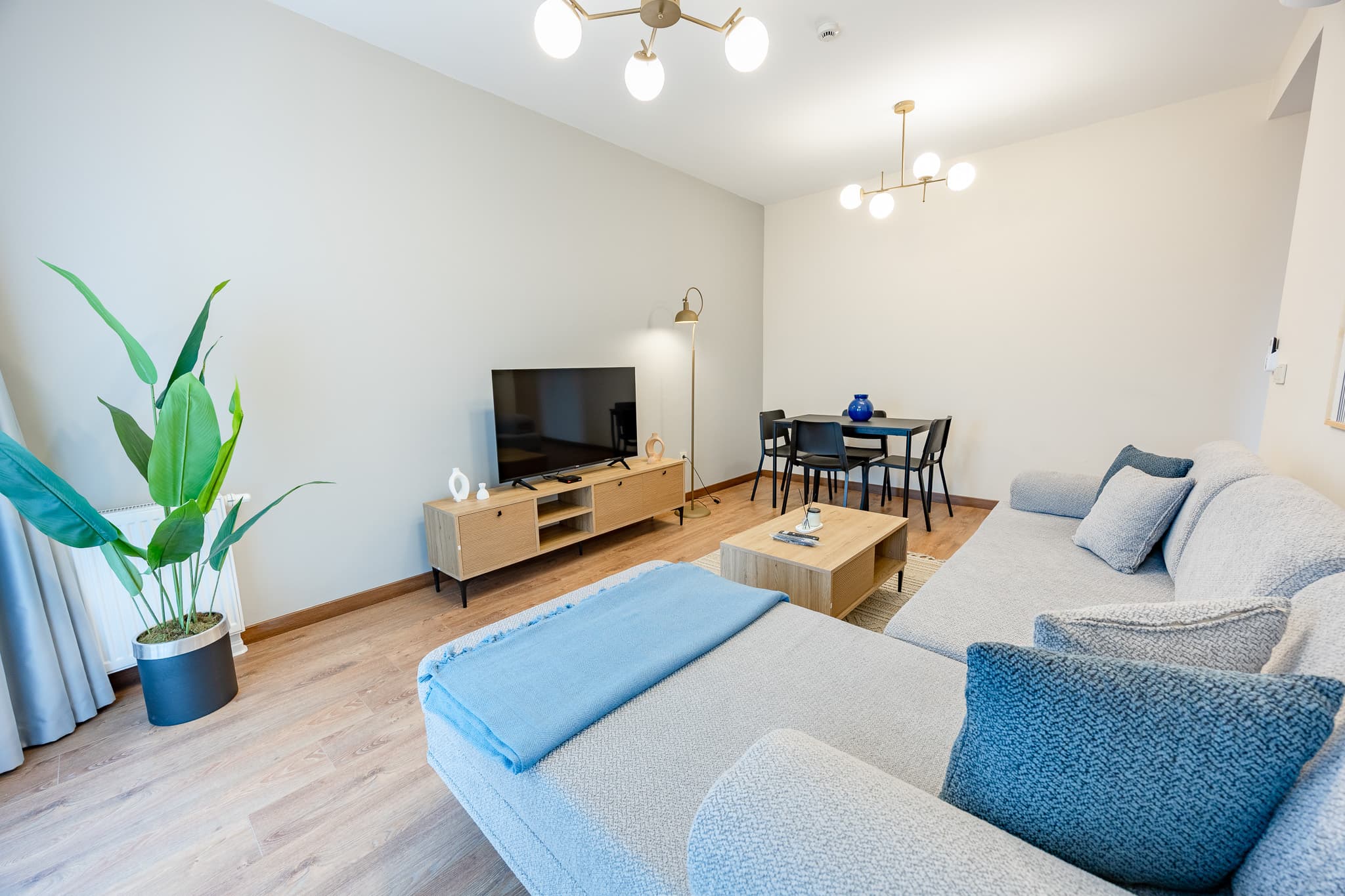 Modern 2BR  | City View، شقة مفروشة في Bağcılar, Istanbul — image 9