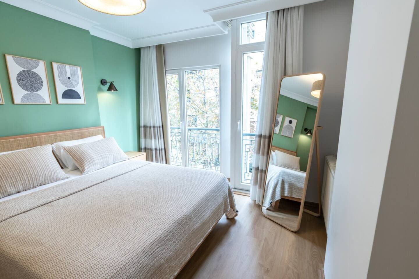 Charming City Apt - near Axis Mall - Image 7