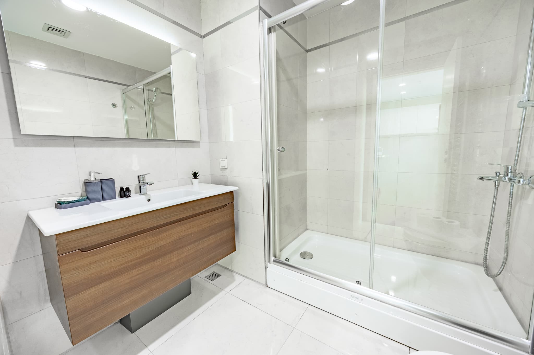 1-Bedroom Escape: Perfect for Families — image 24