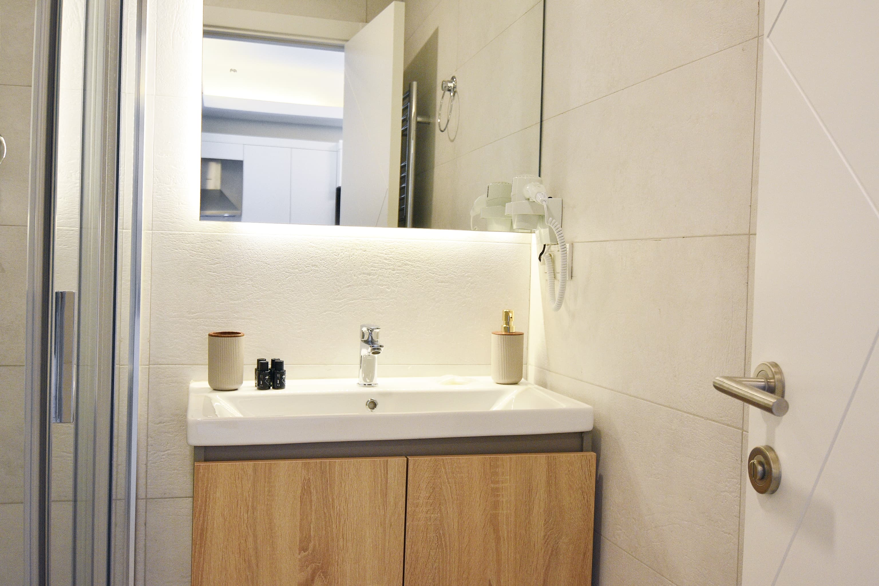 Cozy 1BR Apt: Perfect Blend of Comfort & Style.، شقة مفروشة في Kağıthane, Istanbul — image 15