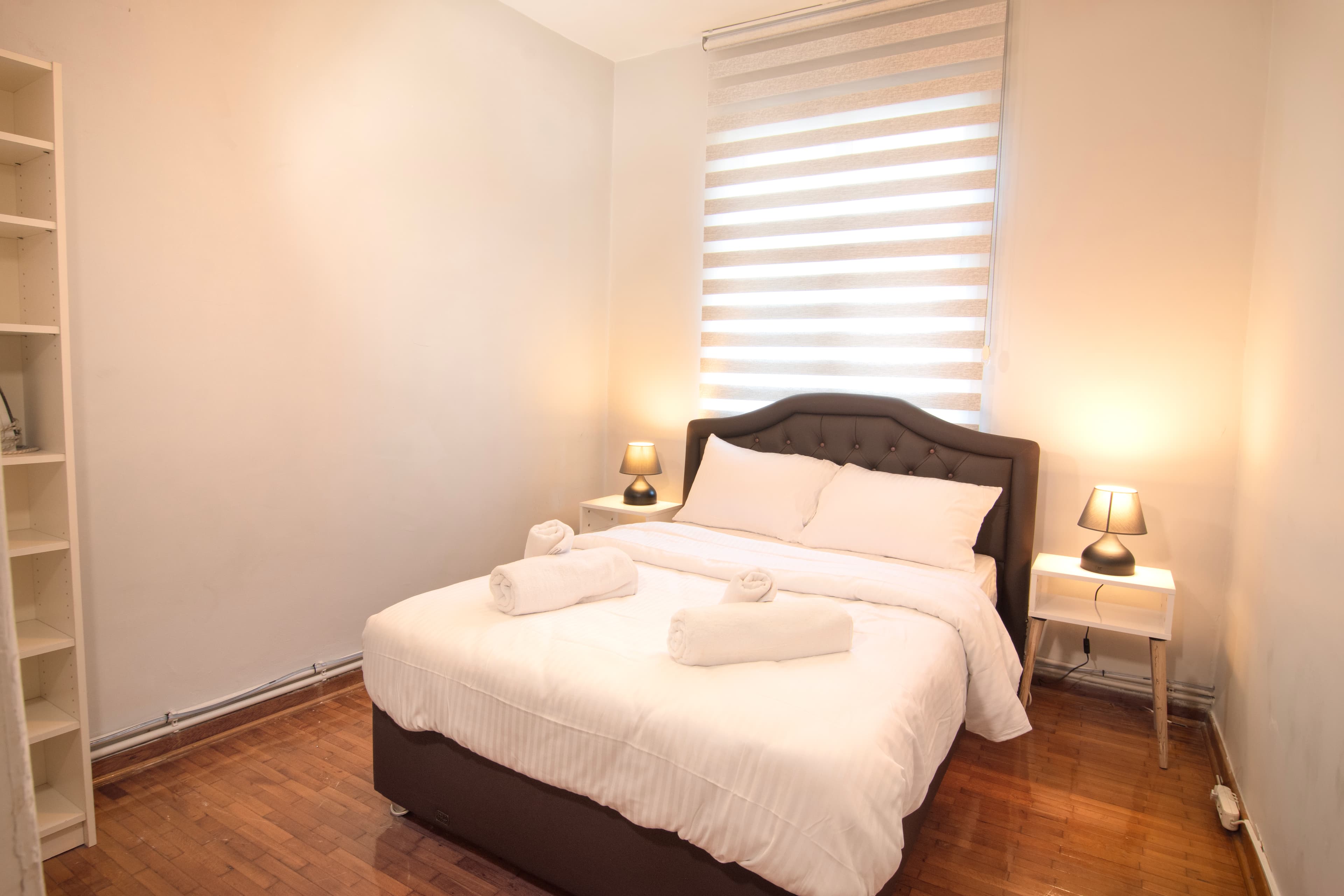 4min to Osmanbey 2 BR apart,4th floor with balcony — image 10