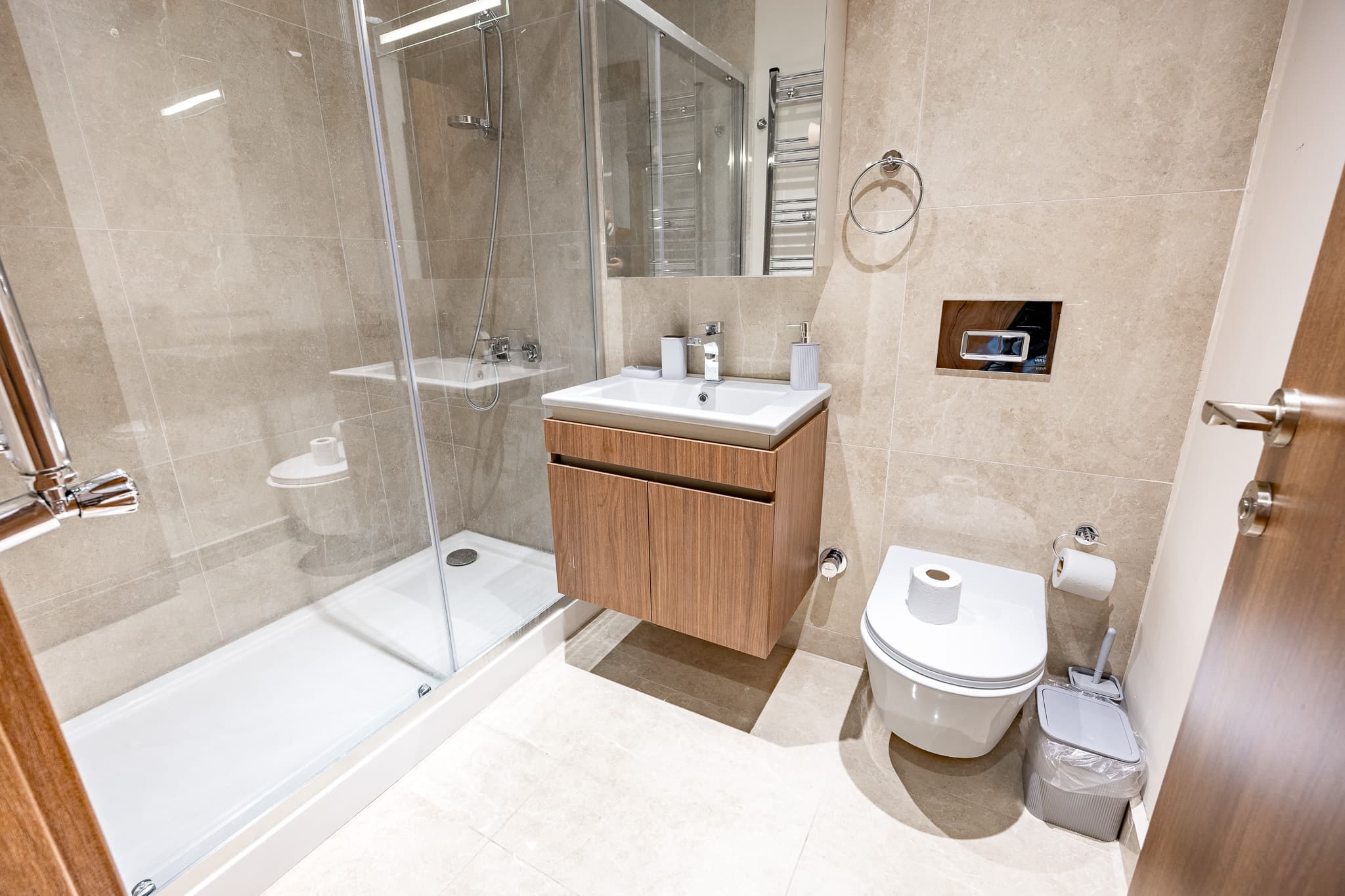 Modern 2BR  | City View، شقة مفروشة في Bağcılar, Istanbul — image 22
