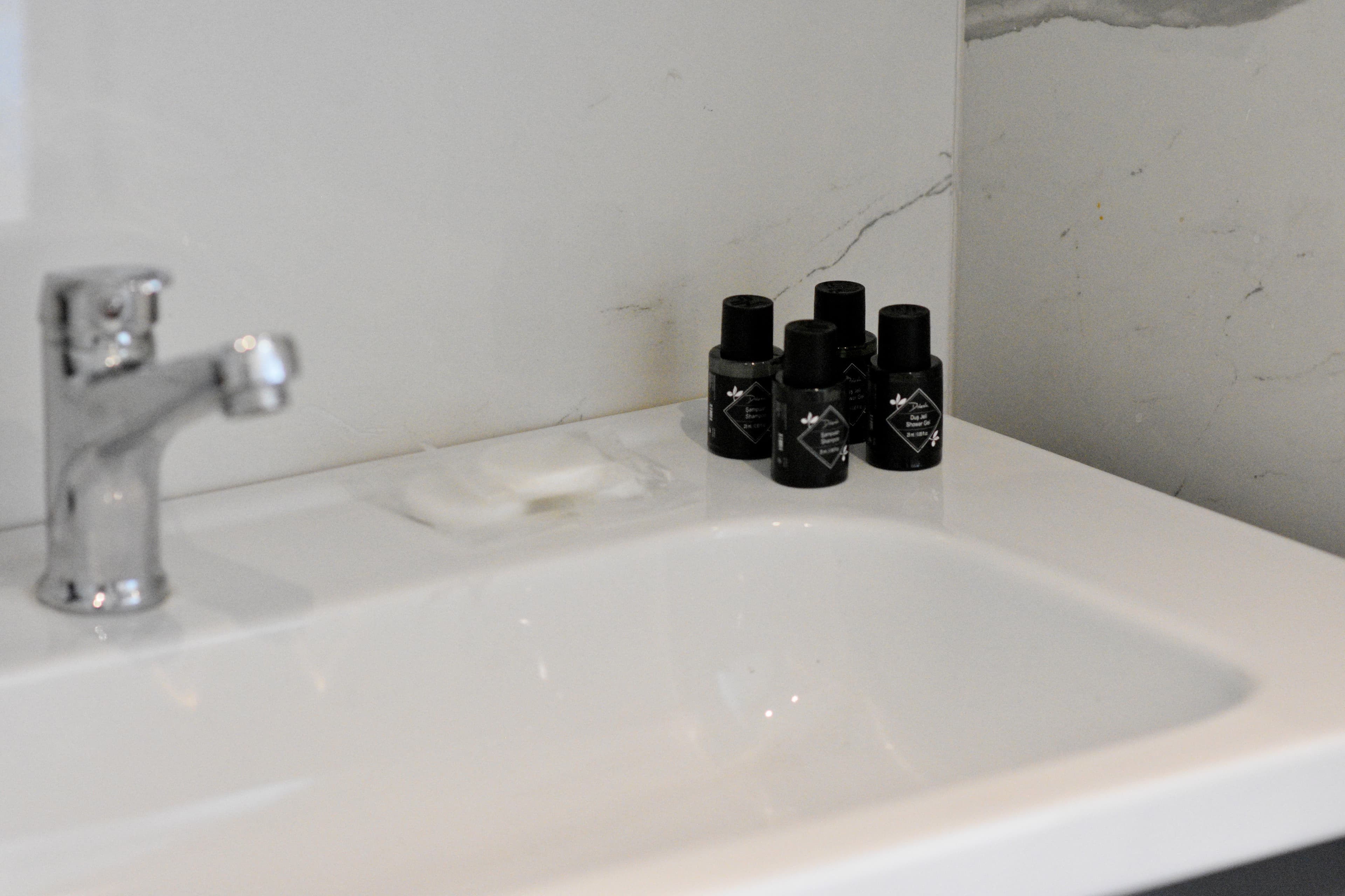 7th floor central 1-Bdr Apt  Wi-Fi/Pool/Gym - Image 15