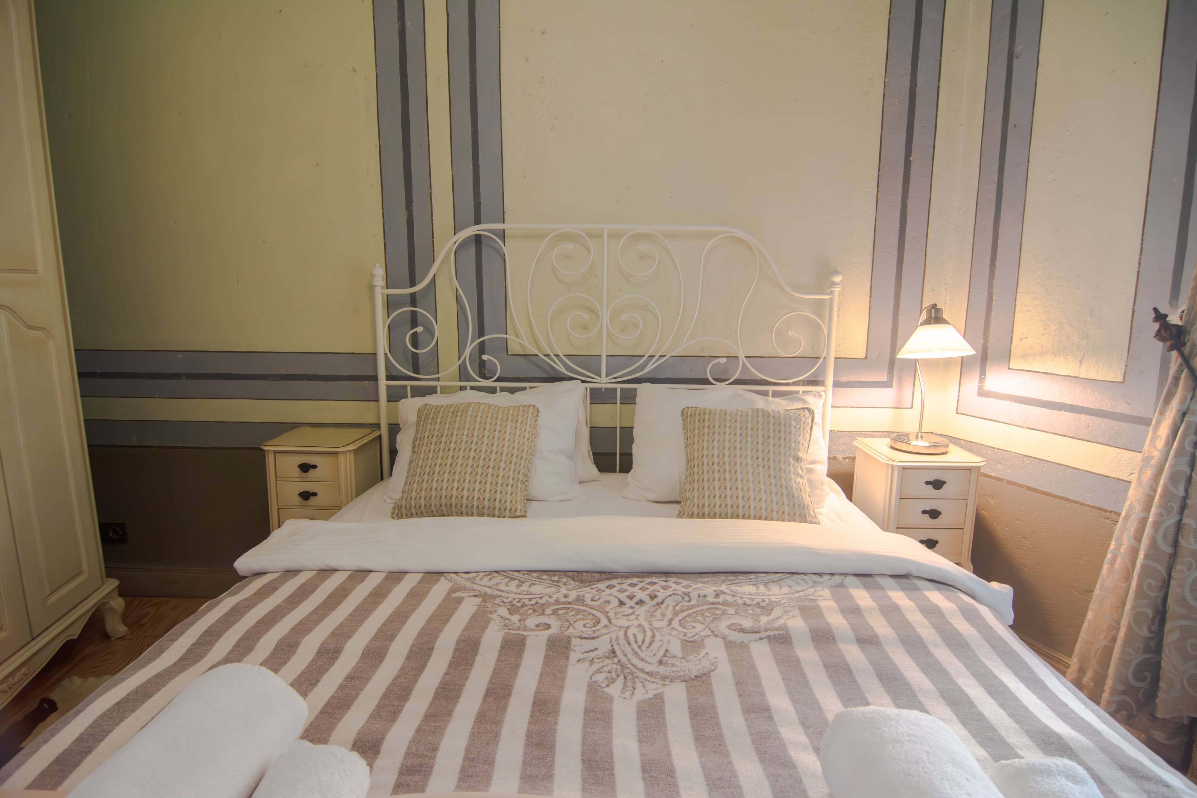 Stylish City Getaway-Explore the Urban Delights, möbliertes Apartment in Beyoğlu, Istanbul — image 9